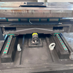 Hot Sale Gantry Cnc Milling Machine 3 Axis Machining Center Cnc Aluminium Profile Vertical Milling Machining Center