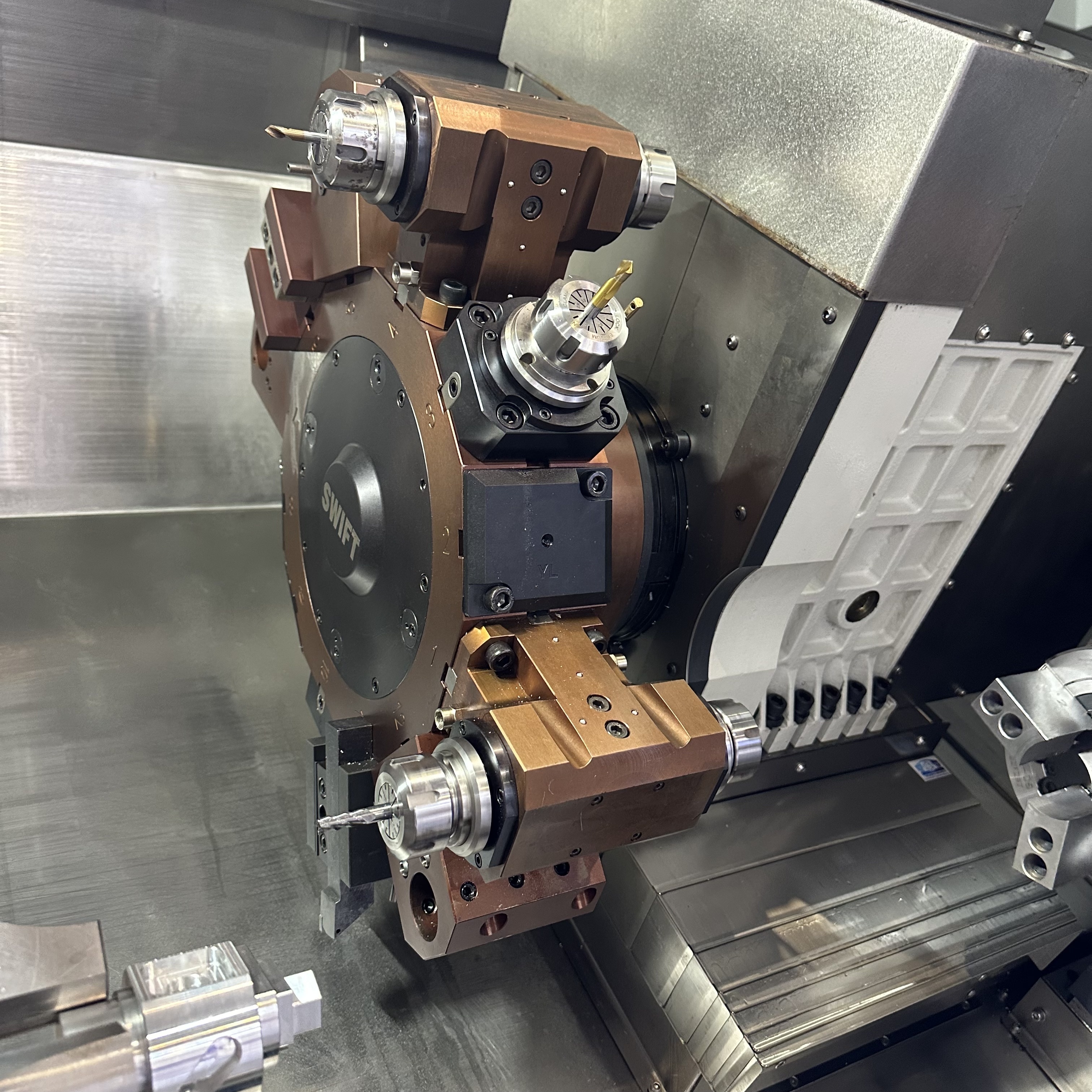 Reliable Low Cost CNC Turning Machine Lathe for Metal