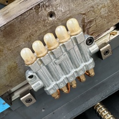 Reliable Low Cost CNC Turning Machine Lathe for Metal