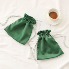 Vintage Portable Jewelry and Cosmetic Drawstring Pouches