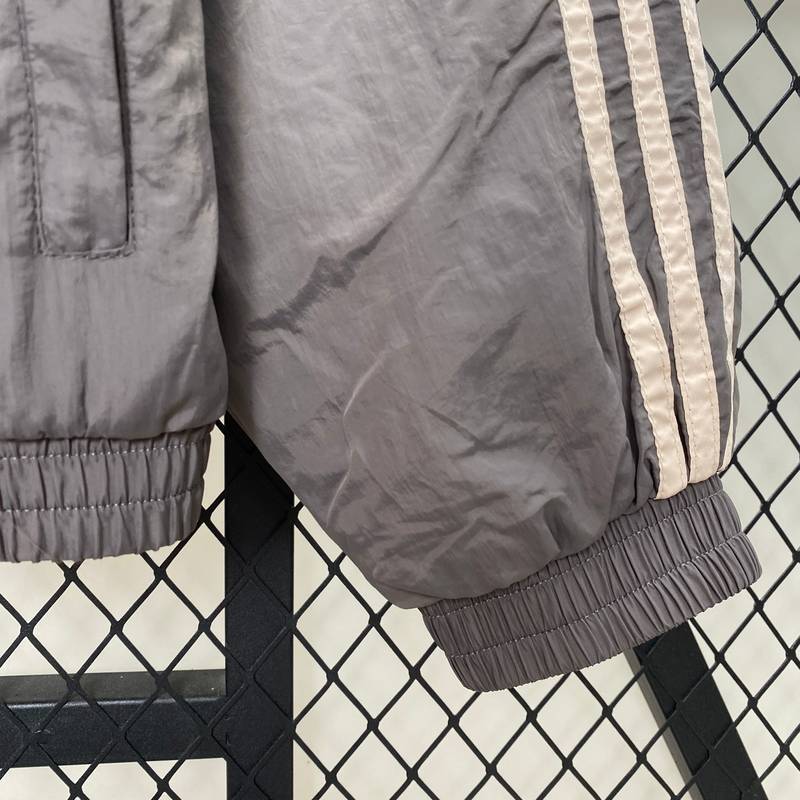 Real Madrid Windbreaker (Top) 2024/25