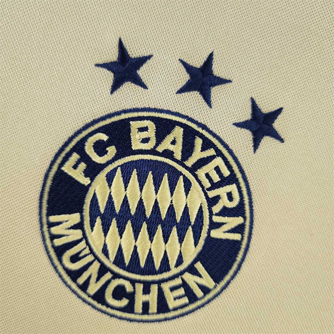 Bayern Munich Retro Jersey Away Soccer Shirt 2004/05