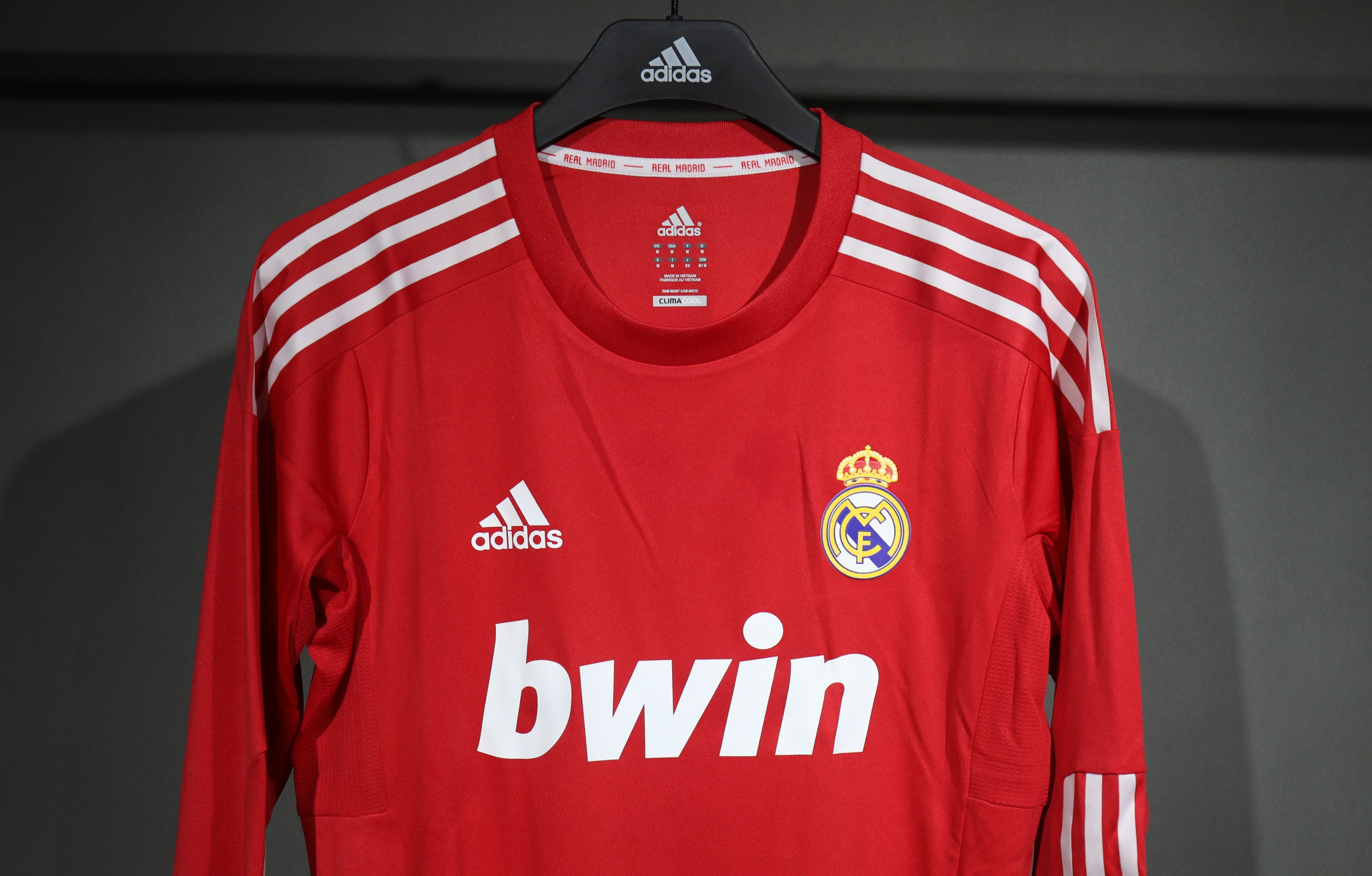 Real Madrid Authentic Retro Jersey Third Away Long Sleeve Soccer Shirt 2011/12