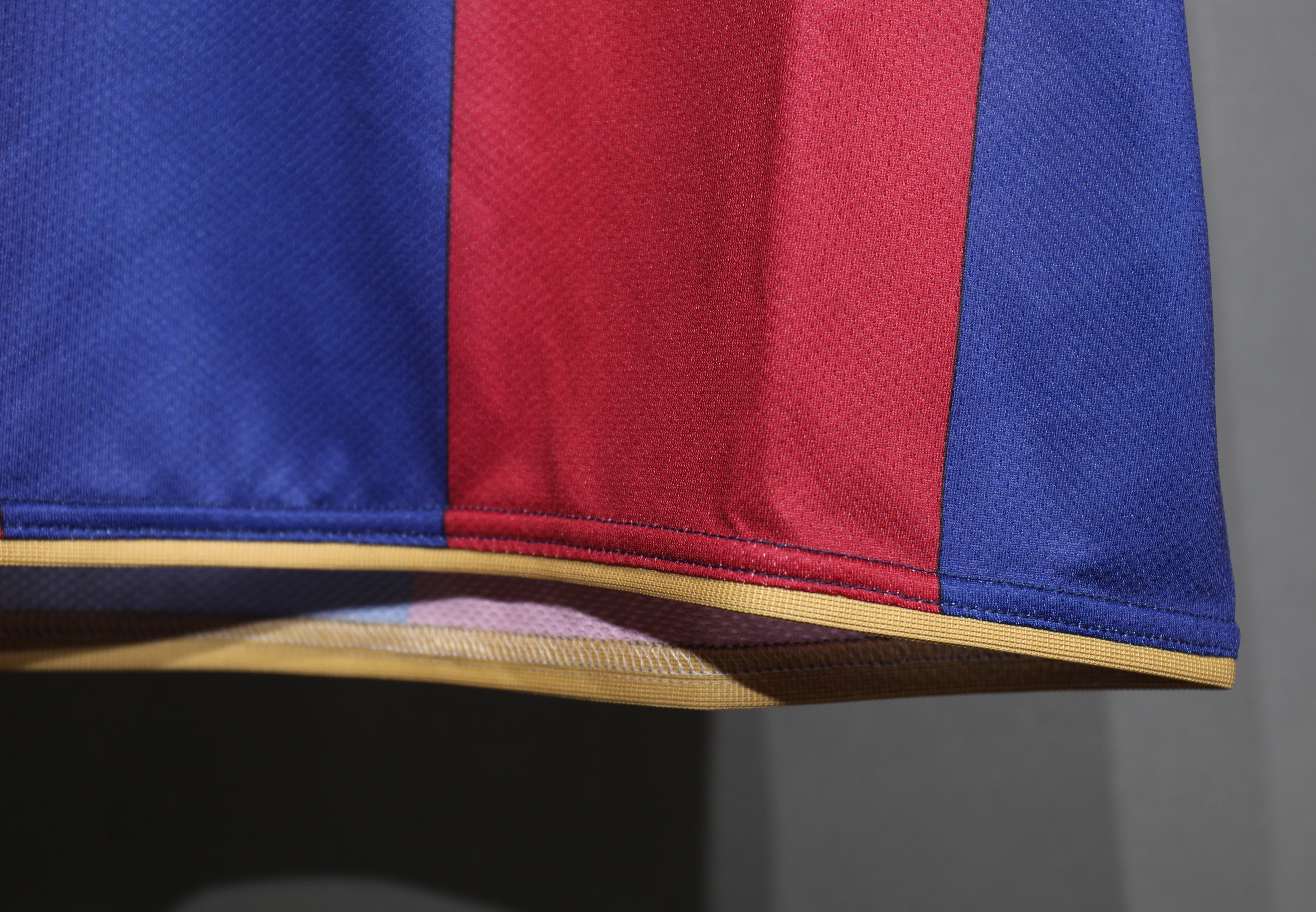 Authentic Barcelona Retro Jersey Home Soccer Shirt 2007-08