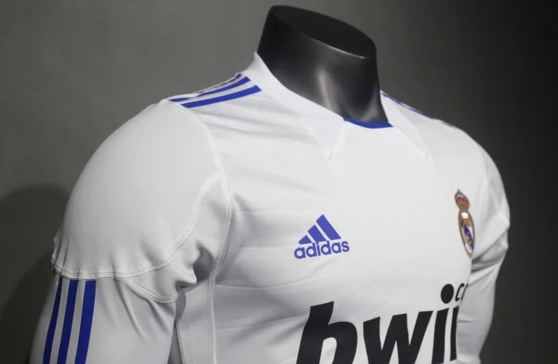 Real Madrid Authentic Retro Jersey Home Long Sleeve Soccer Shirt 2010/11