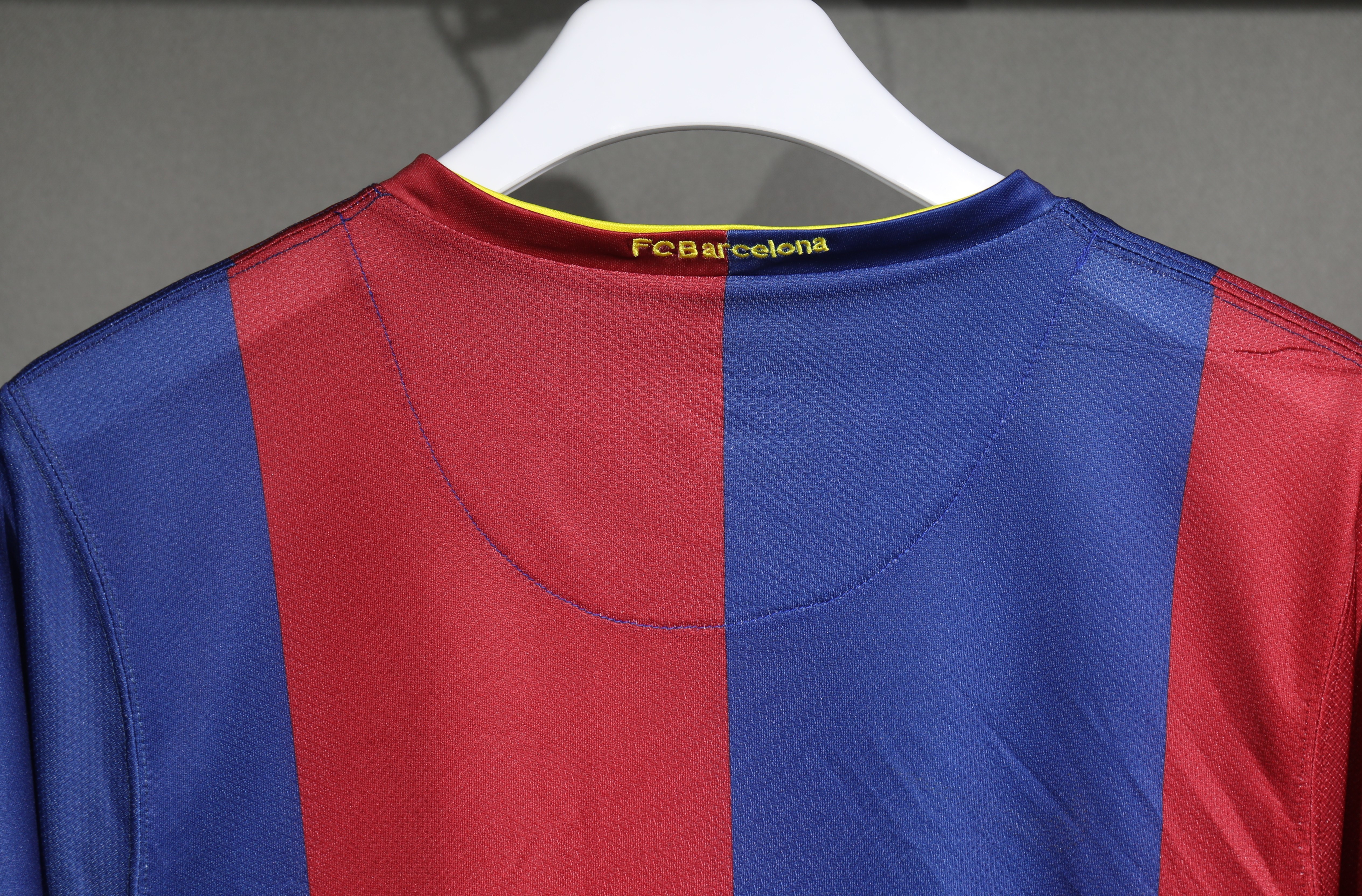 Authentic Barcelona Retro Jersey Home Soccer Shirt 2006-07