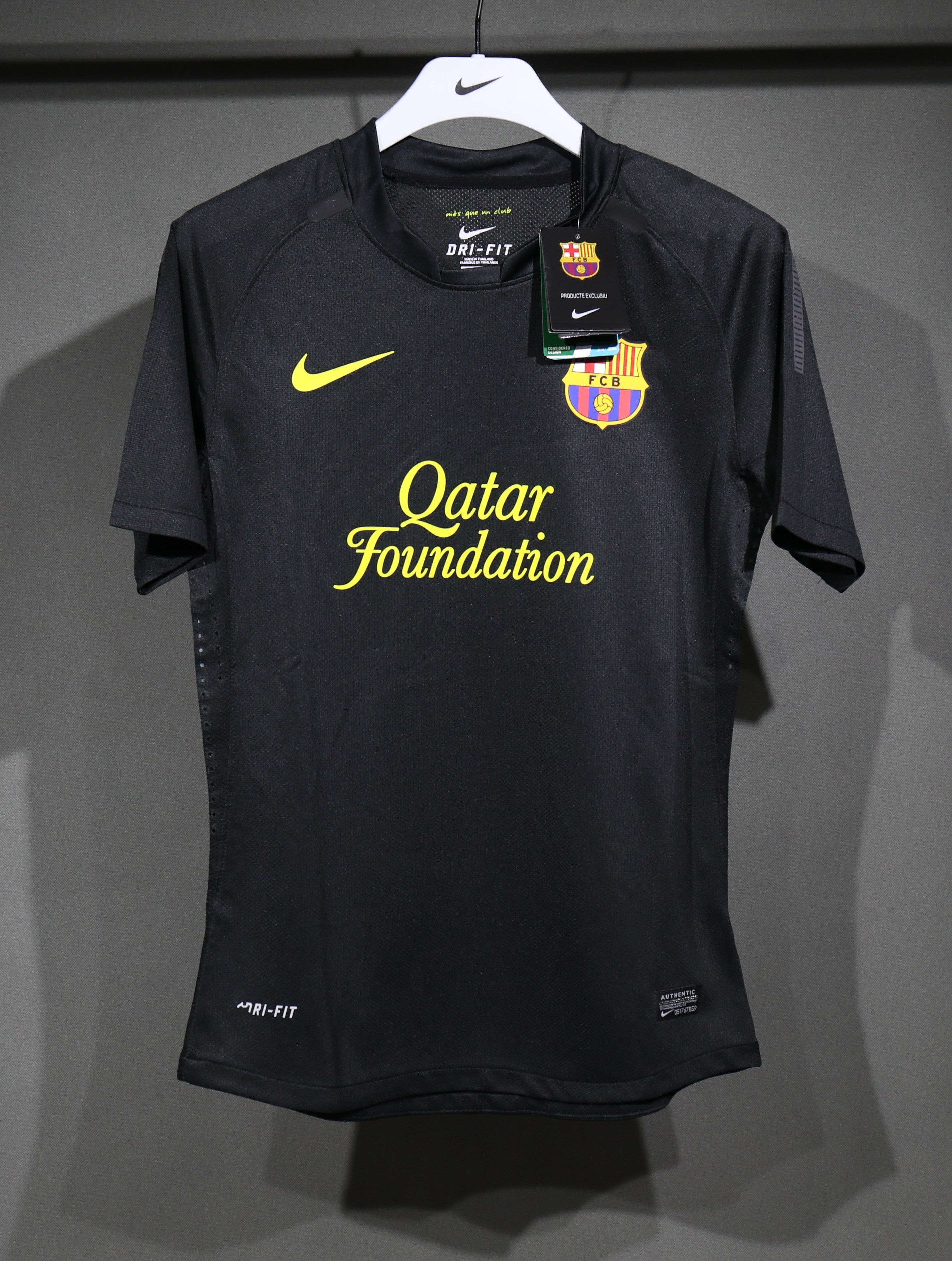 Authentic Barcelona Retro Jersey Away Soccer Shirt 2011-12