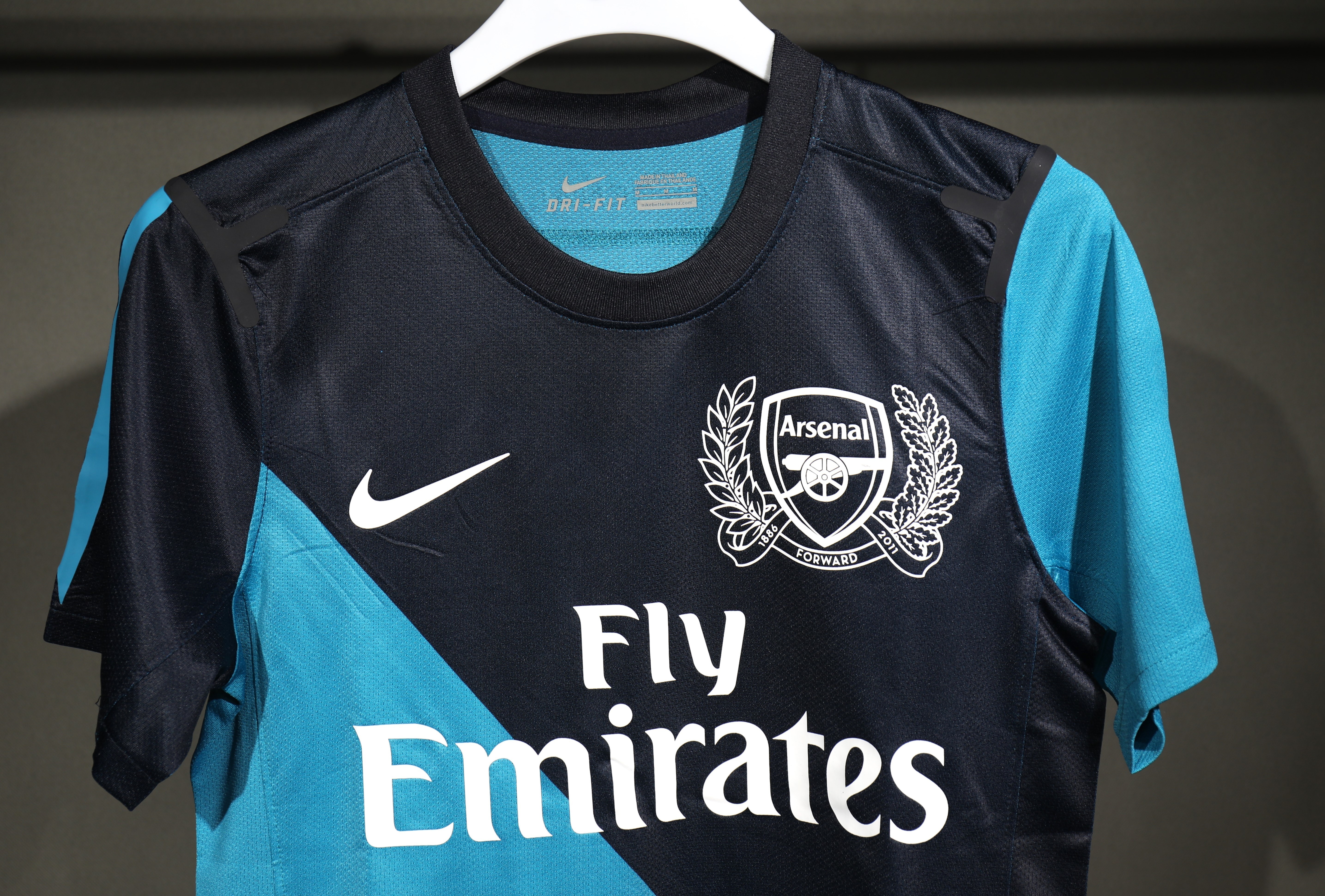 Arsenal Authentic Soccer Retro Jersey Away Shirt 2011-12