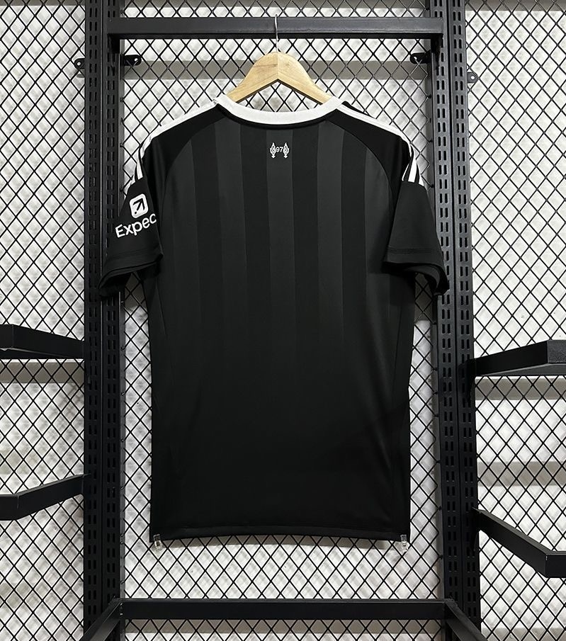 Liverpool Football Jersey Goalkeeper Custom Shirt 2025/26