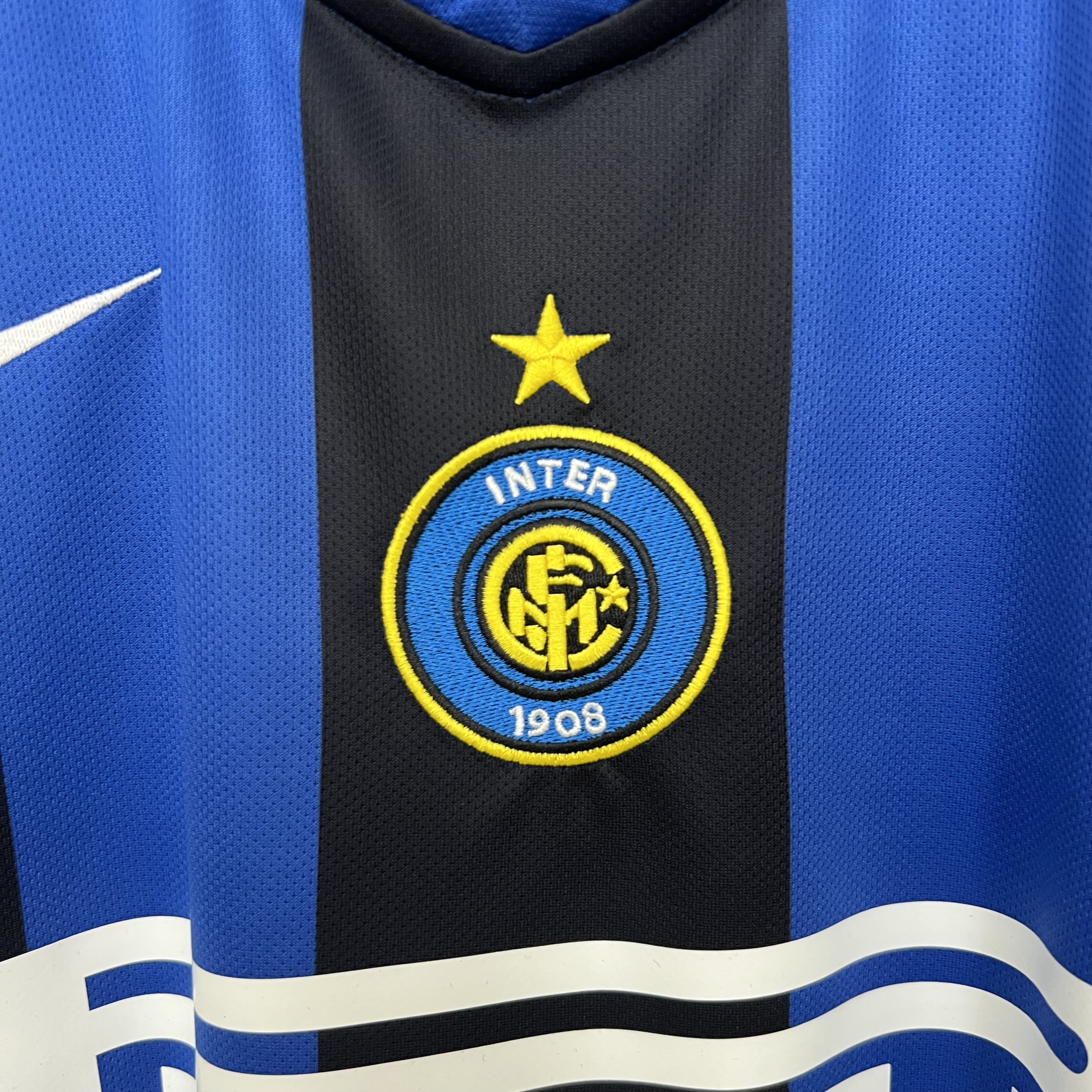 Inter Milan Retro Jersey Custom Home Soccer Jersey 2004/05