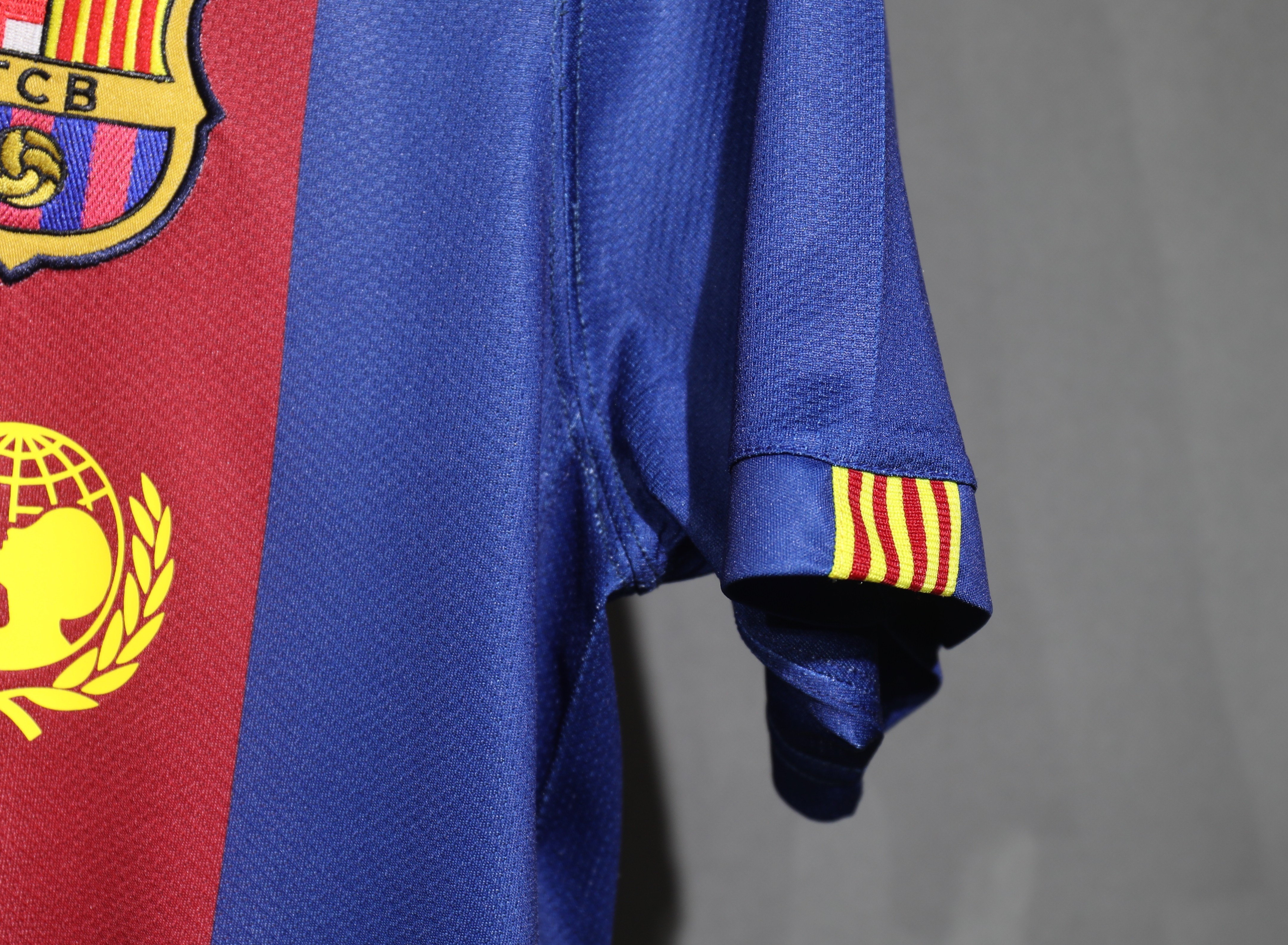Authentic Barcelona Retro Jersey Home Soccer Shirt 2006-07