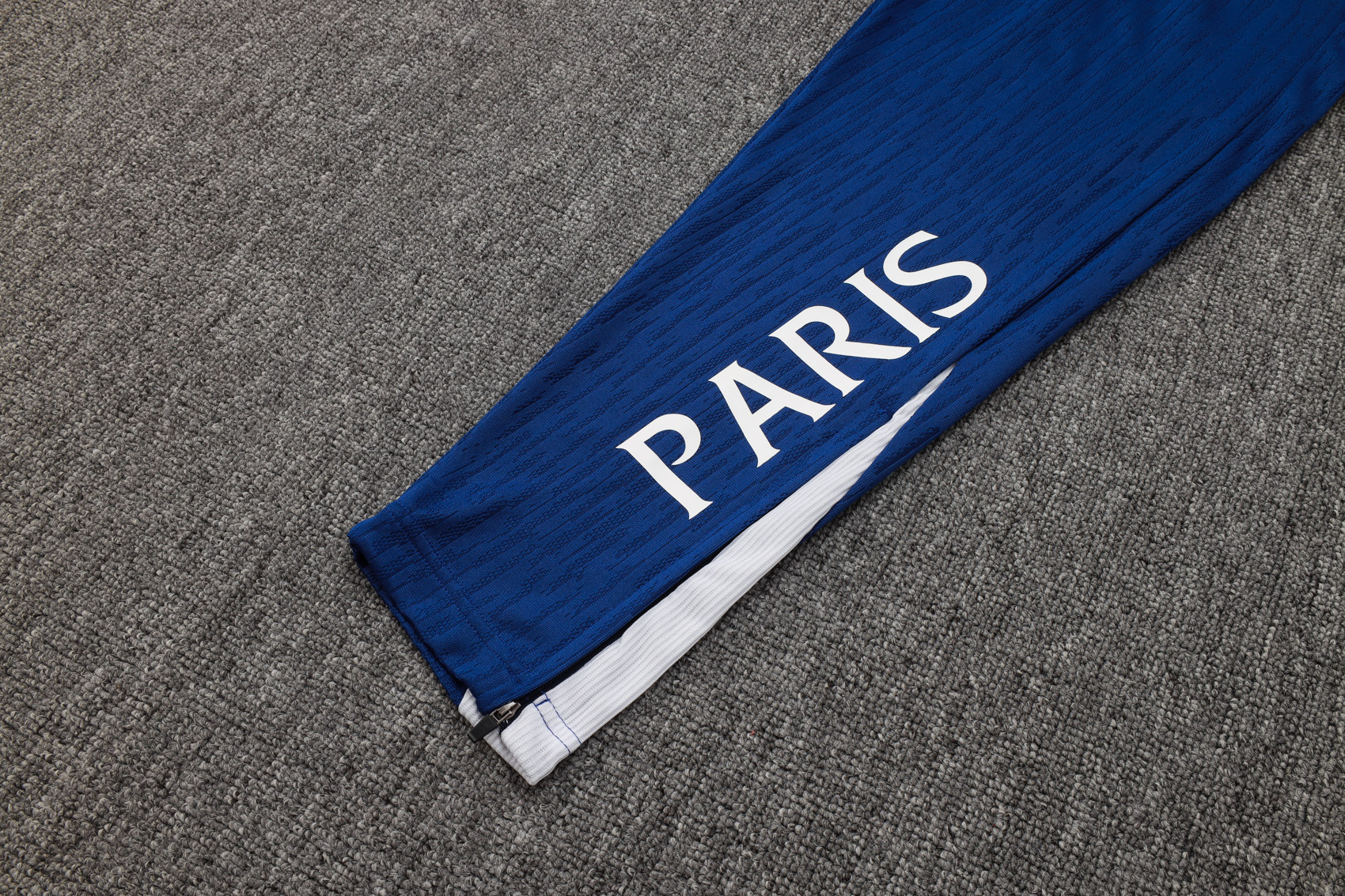 PSG Authentic Training Kit (Sweatshirt+Pants) Red 2025/26 - Player Version