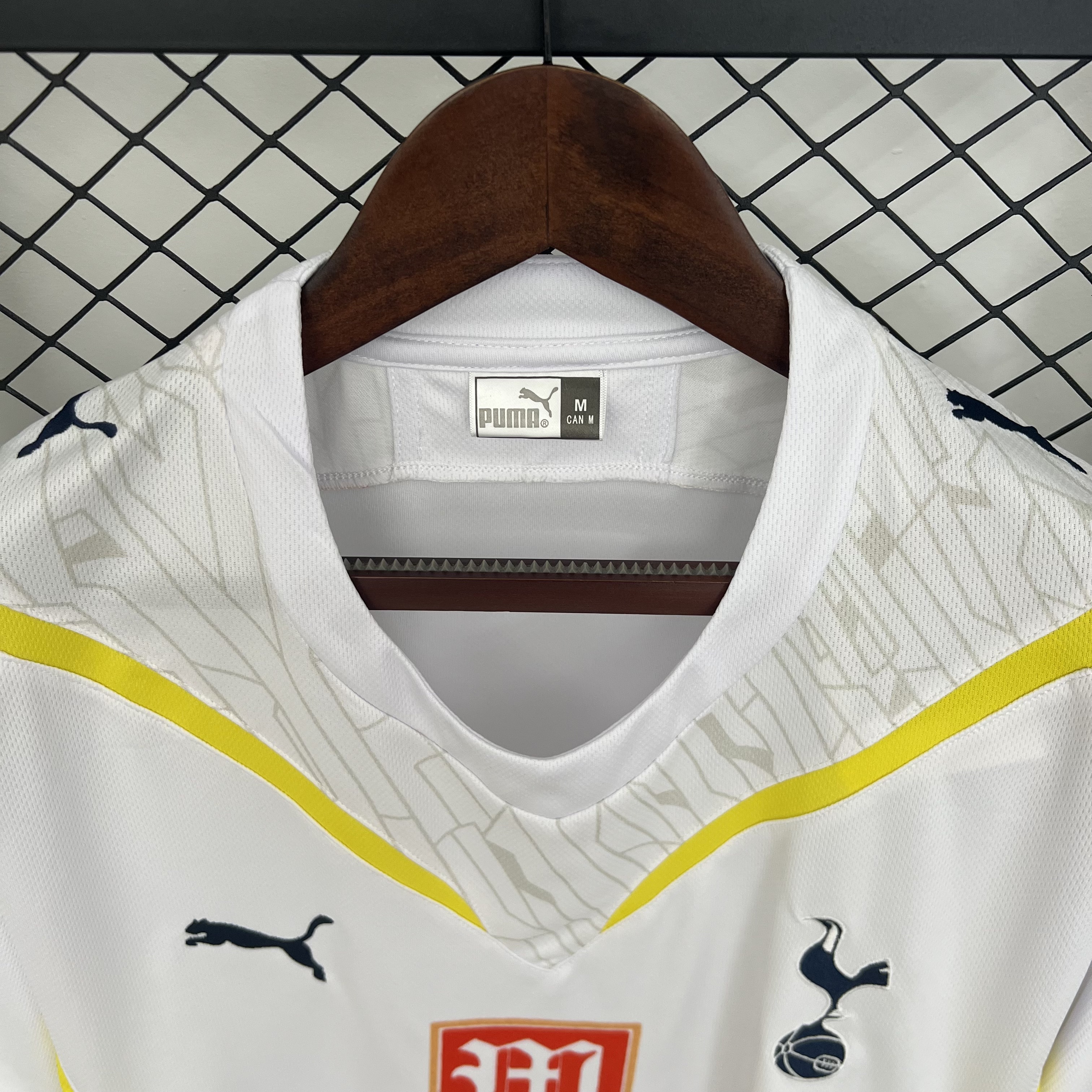 Tottenham Hotspur Retro Football Jersey Home Custom Shirt 2009/10