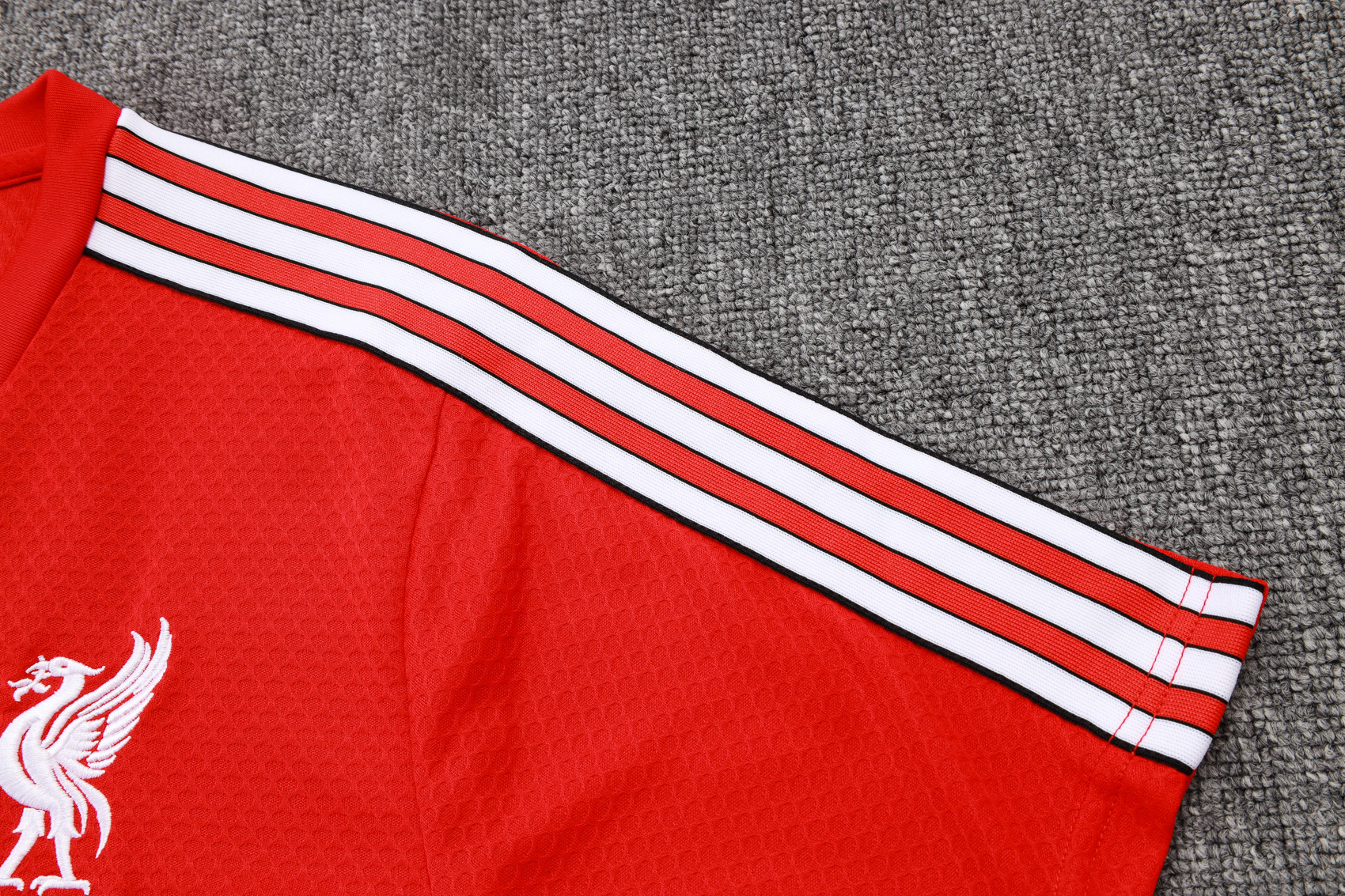 Liverpool Training Jersey Kit Red 2025/26