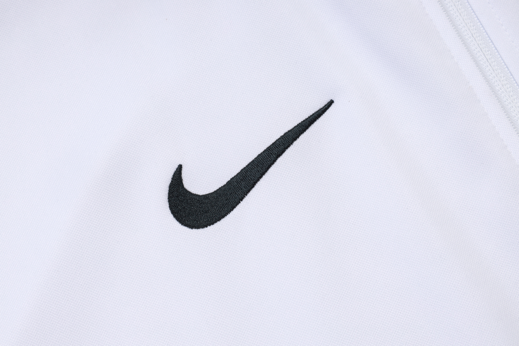 Chelsea Training Kit (Jacket+Pants) White 2025/26