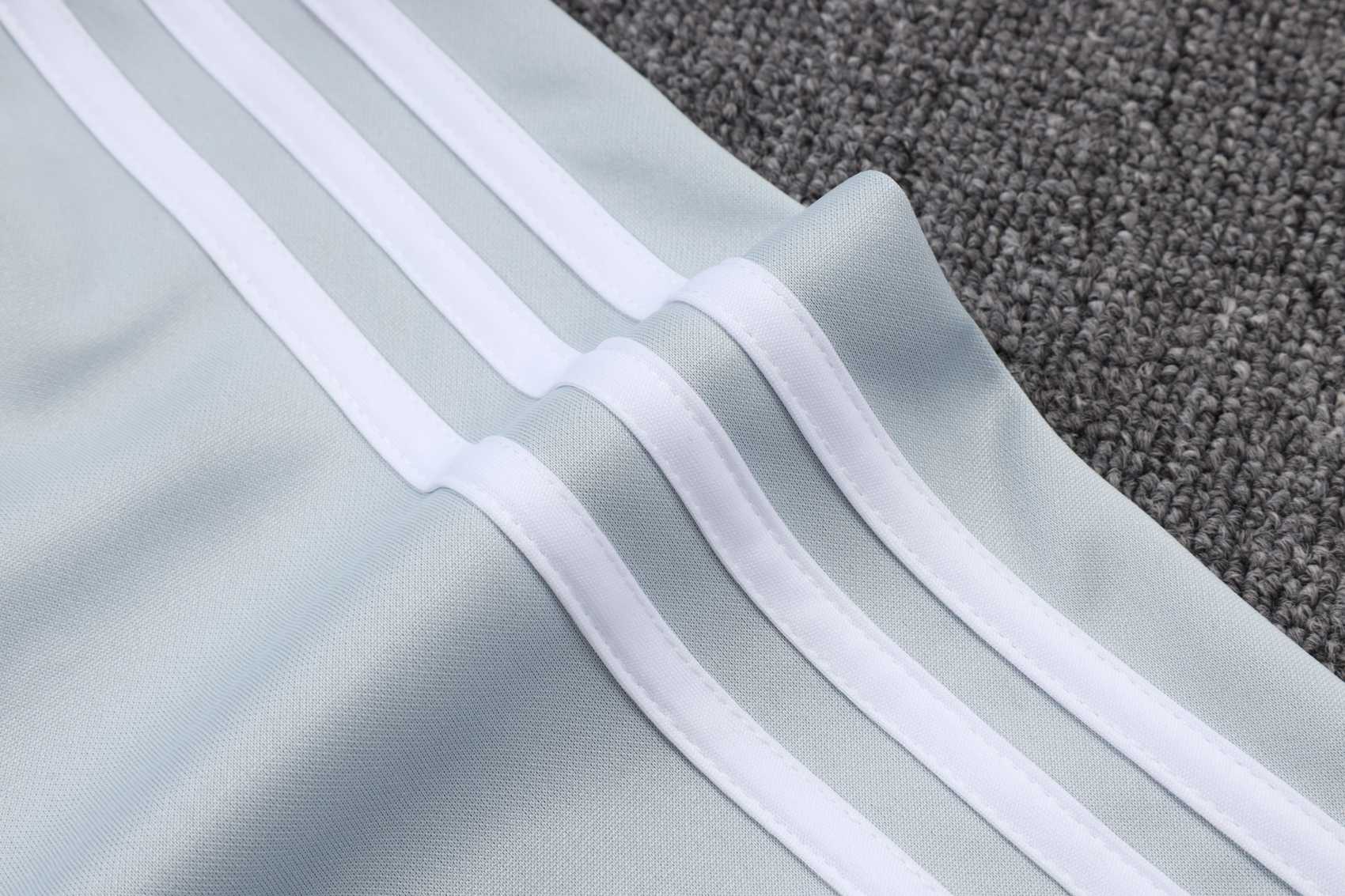 Bayern Munich Training Kit (Sweatshirt+Pants) Light Grey 2025/26