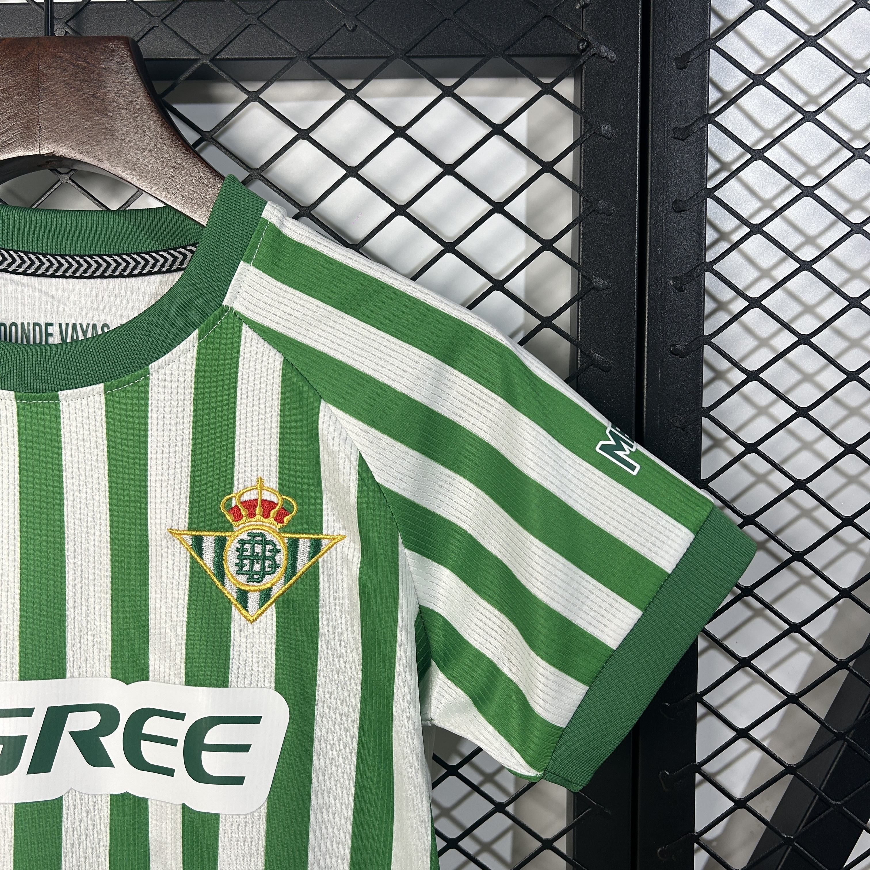 Real Betis  the Conference League Final Kids Kit Jersey+Shorts 2024/25