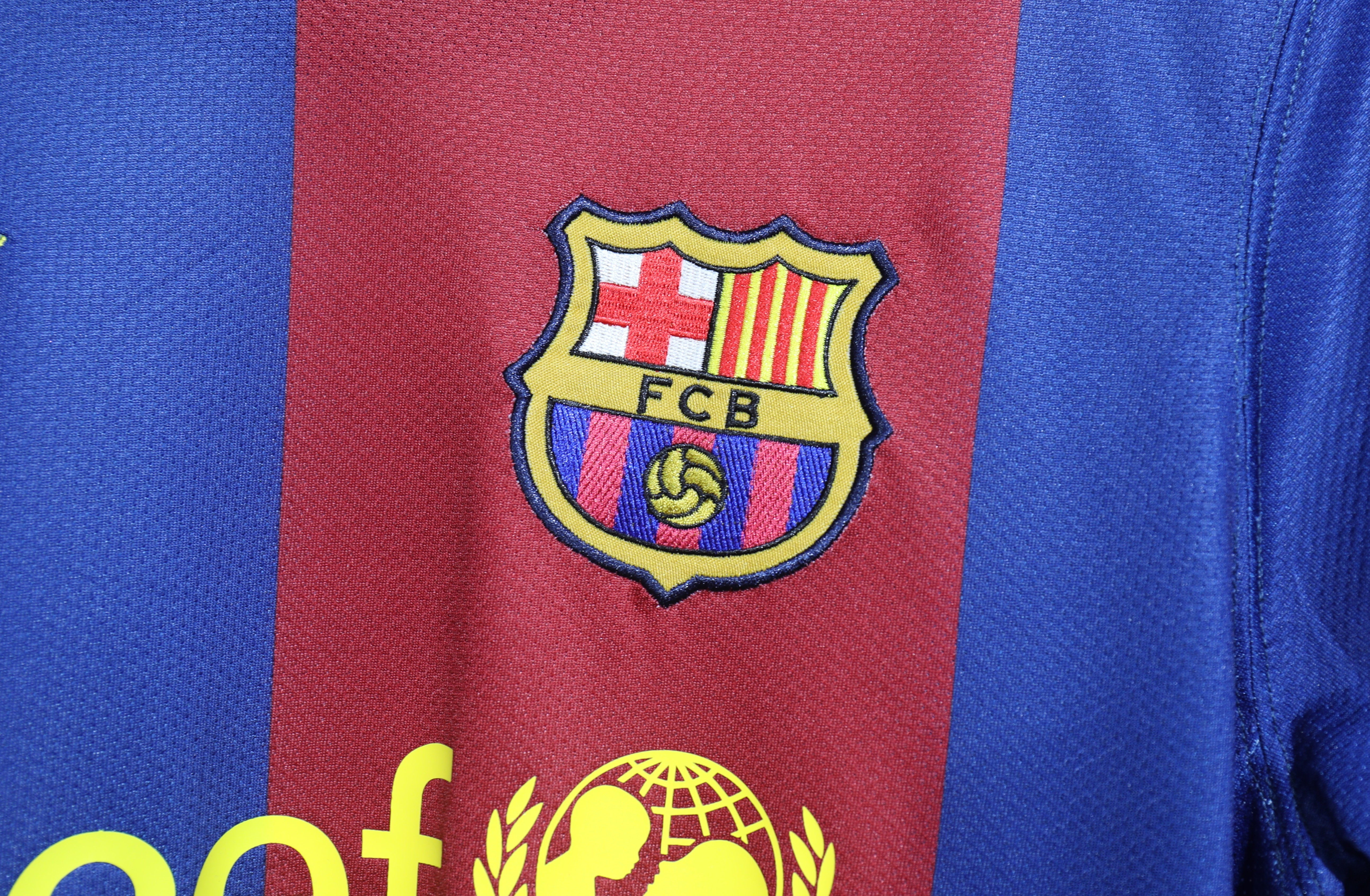 Authentic Barcelona Retro Jersey Home Soccer Shirt 2006-07
