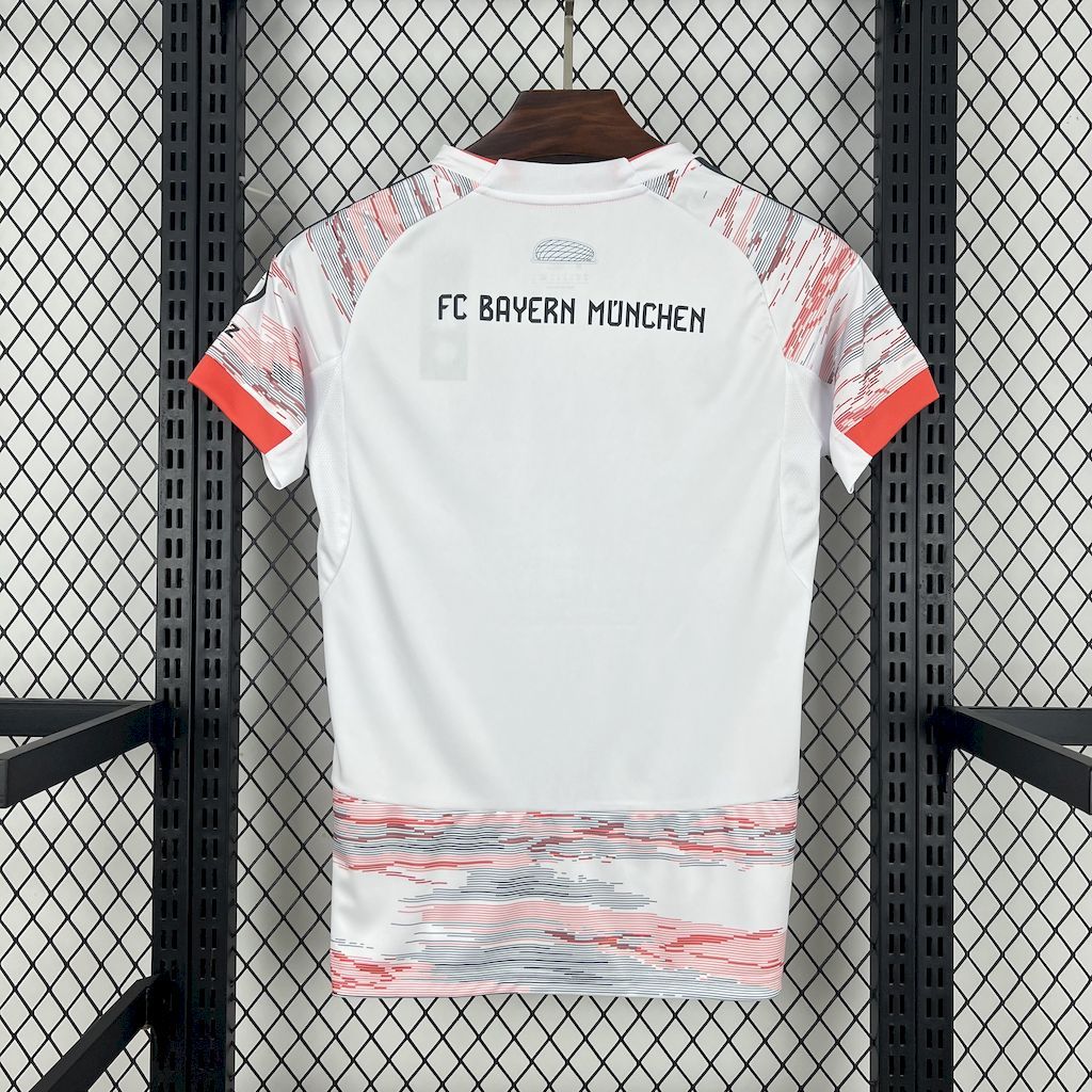 Bayern Munich Soccer Jersey Away Women's Shirt 2025/26