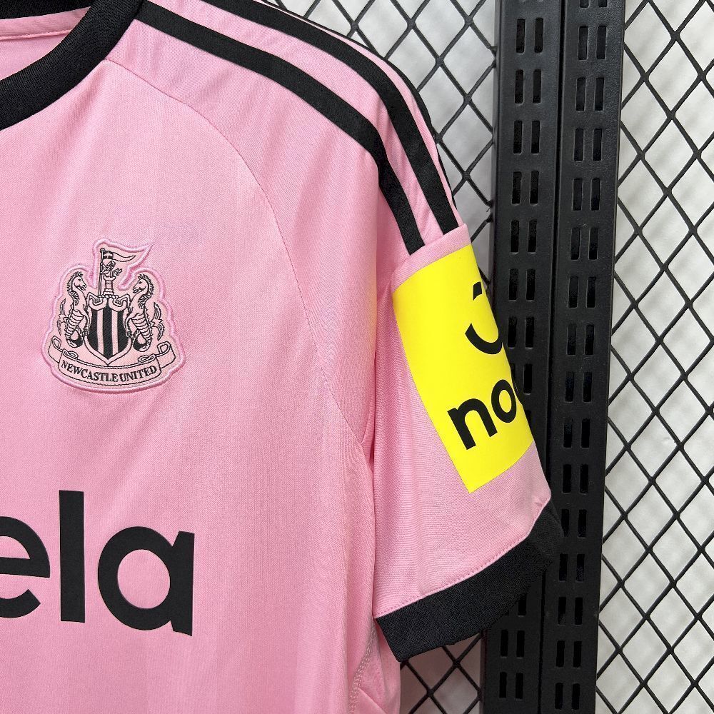 Newcastle United Football Jersey Goalkeeper Custom Shirt 2025/26