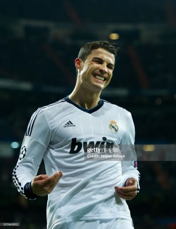 Real Madrid Authentic Retro Jersey Home Long Sleeve Soccer Shirt 2012/13