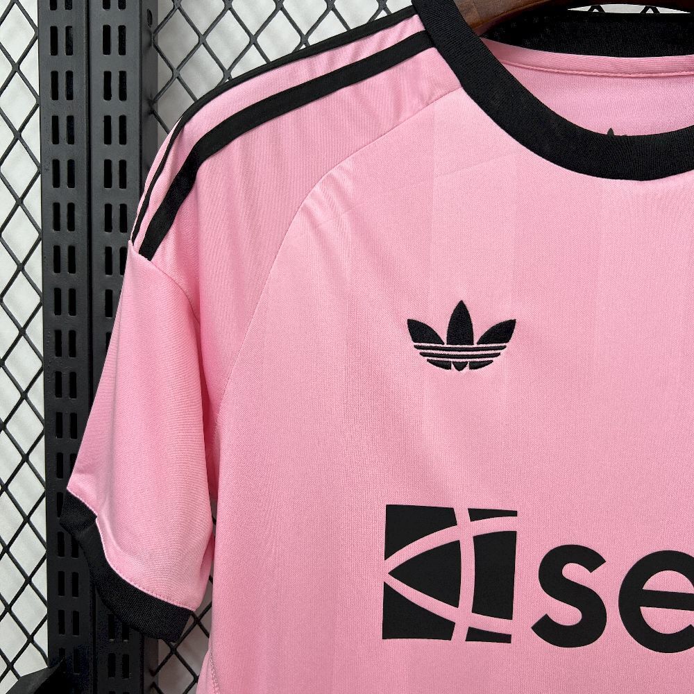 Newcastle United Football Jersey Goalkeeper Custom Shirt 2025/26