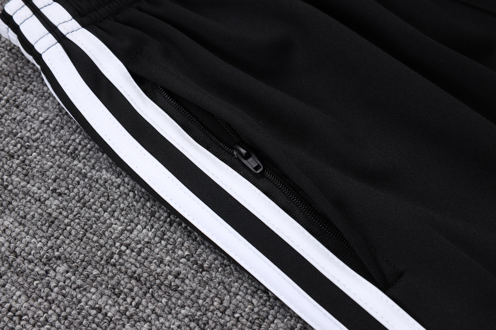 Juventus Training Kit (Jacket+Pants) White 2025/26