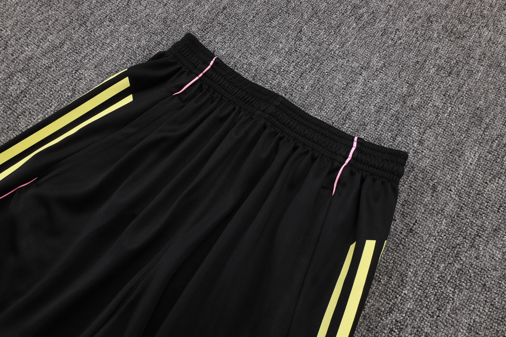 Juventus Sleeveless Training Kit White 2025/26