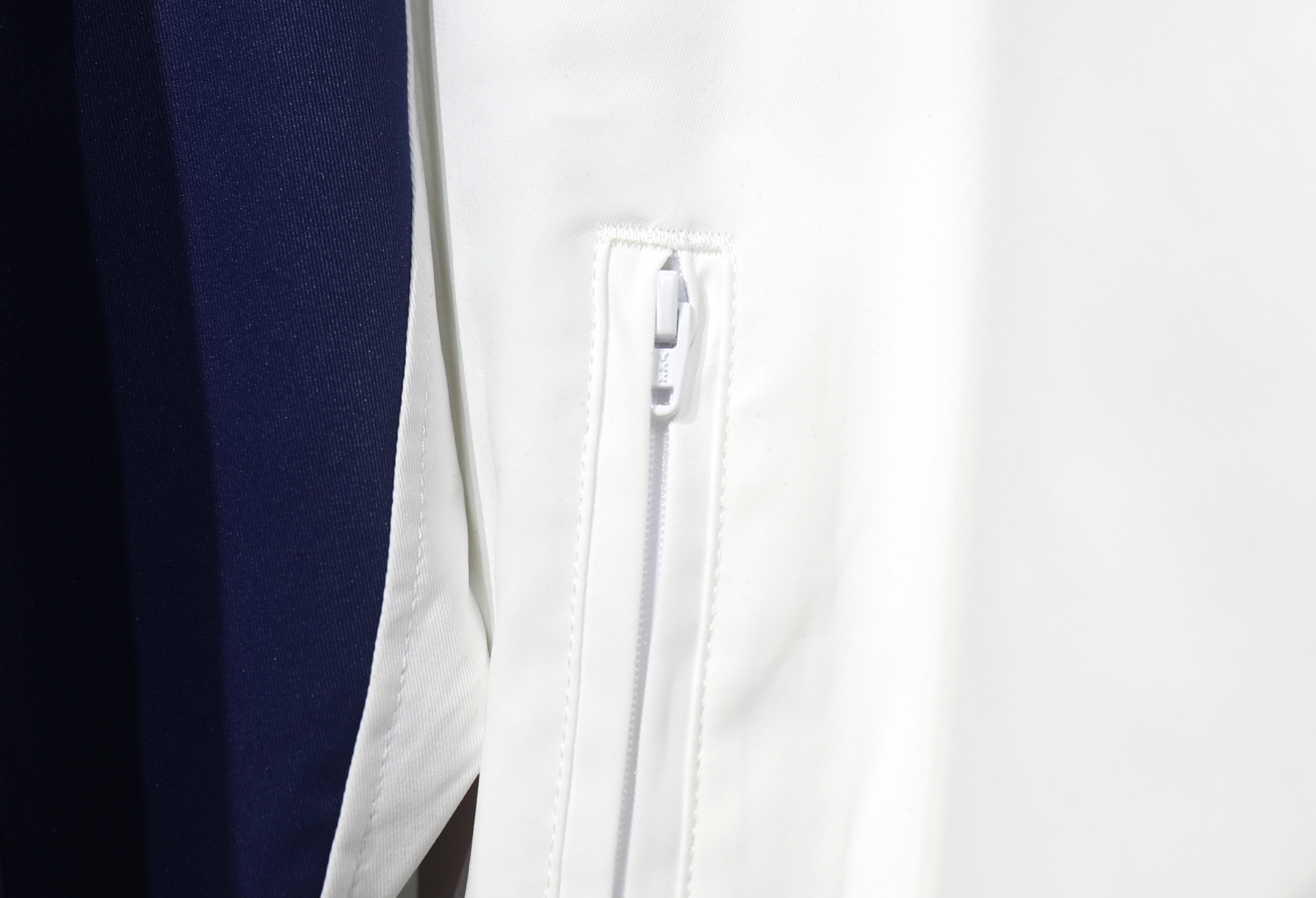PSG Windbreaker Jacket White 2025/26