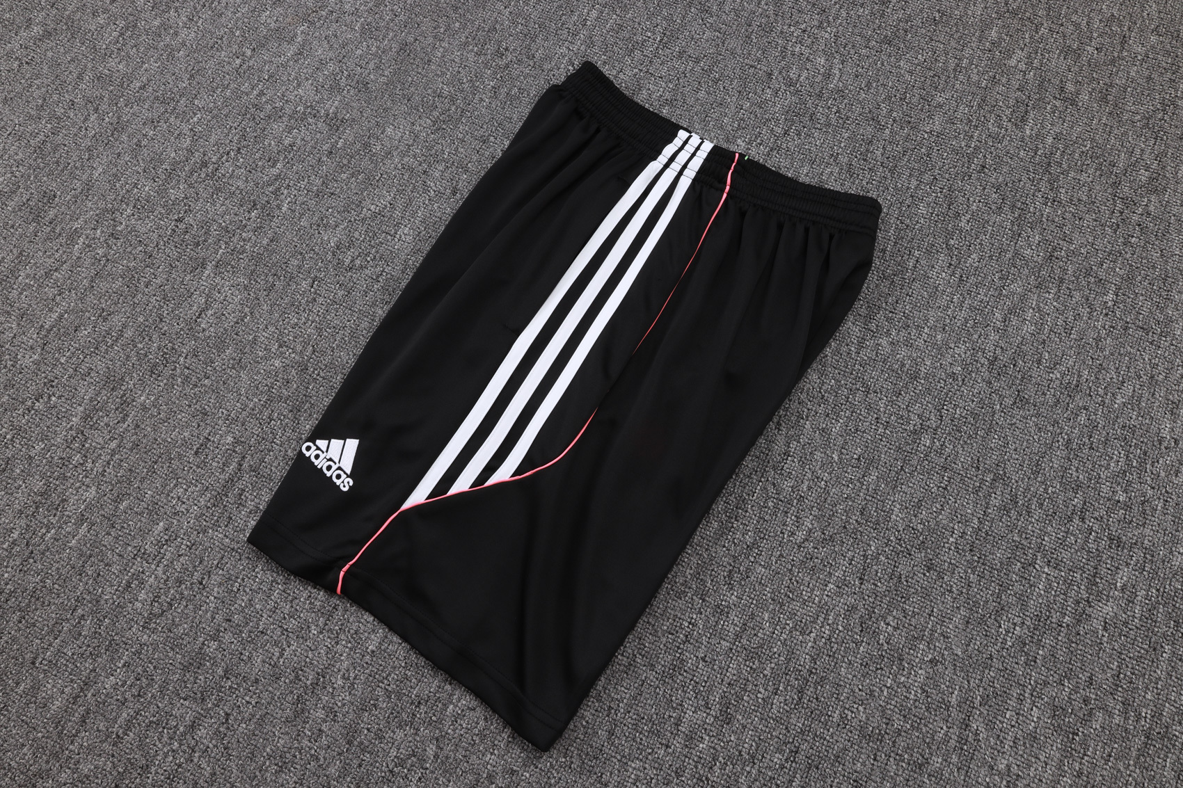 Juventus Sleeveless Training Kit White 2025/26
