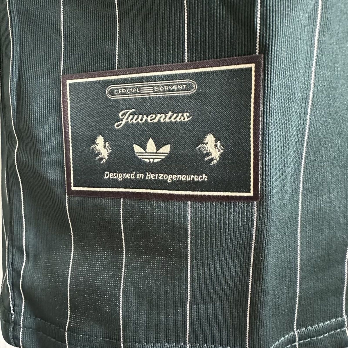 Juventus Authentic Soccer Jersey Terrace Icons Special Edition Shirt 2025/26