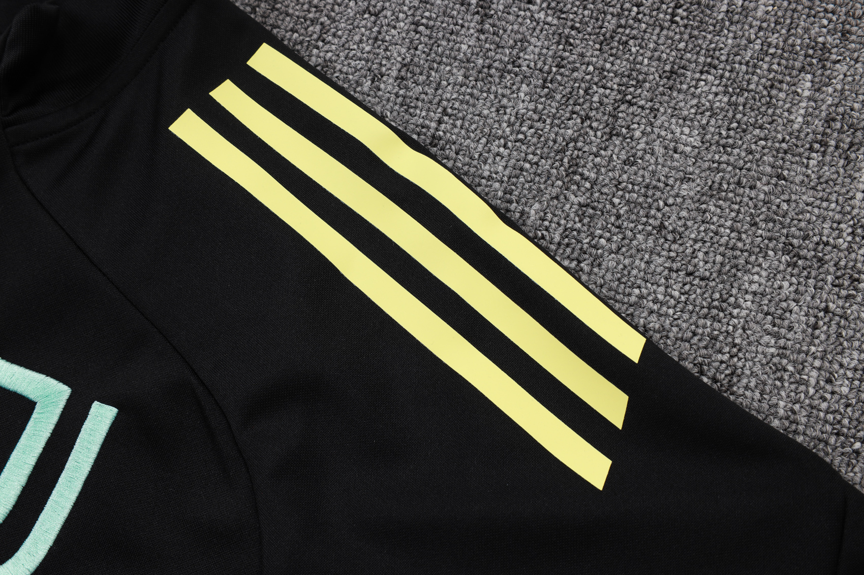 Juventus Training Kit (Jacket+Pants) Black 2025/26
