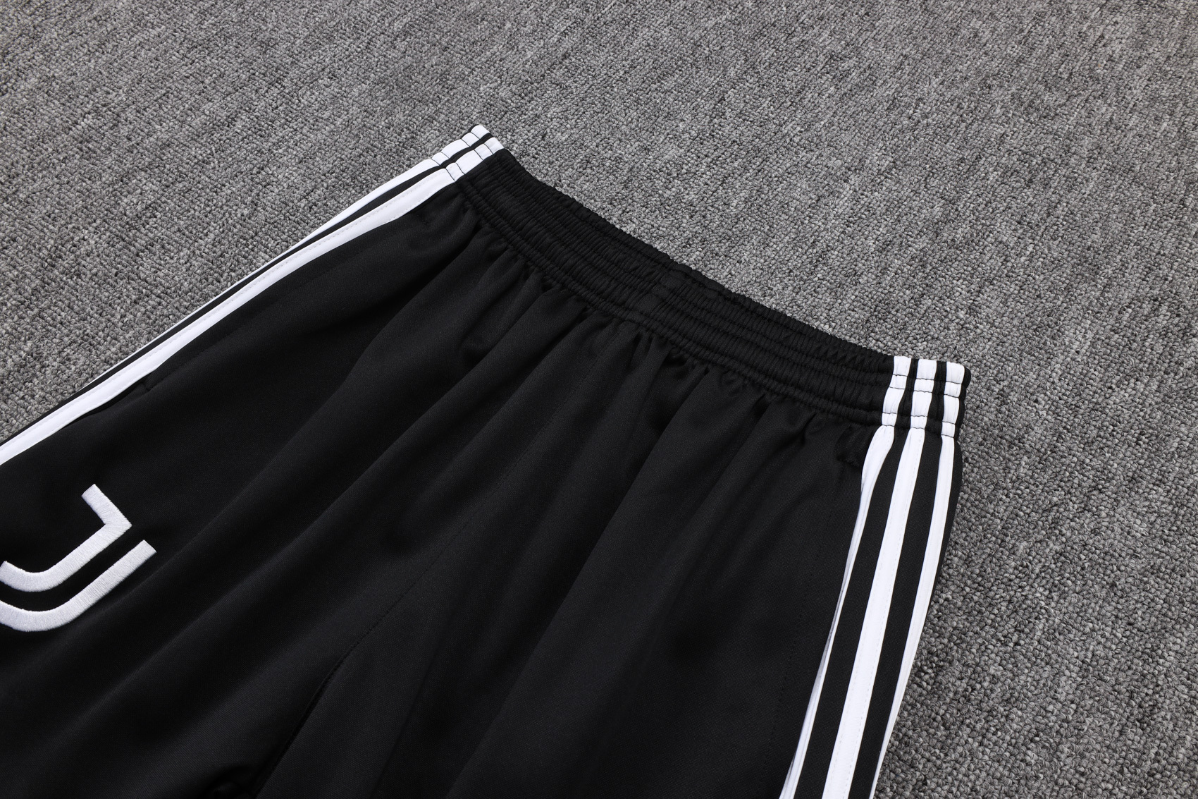 Juventus Training Kit (Jacket+Pants) White 2025/26