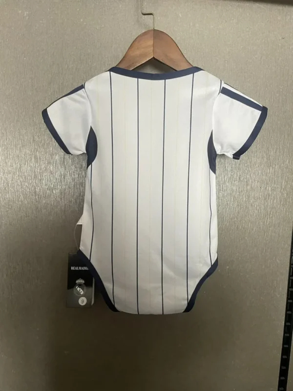 Real Madrid Soccer Jersey US Pack Baby Uniform 2025/26