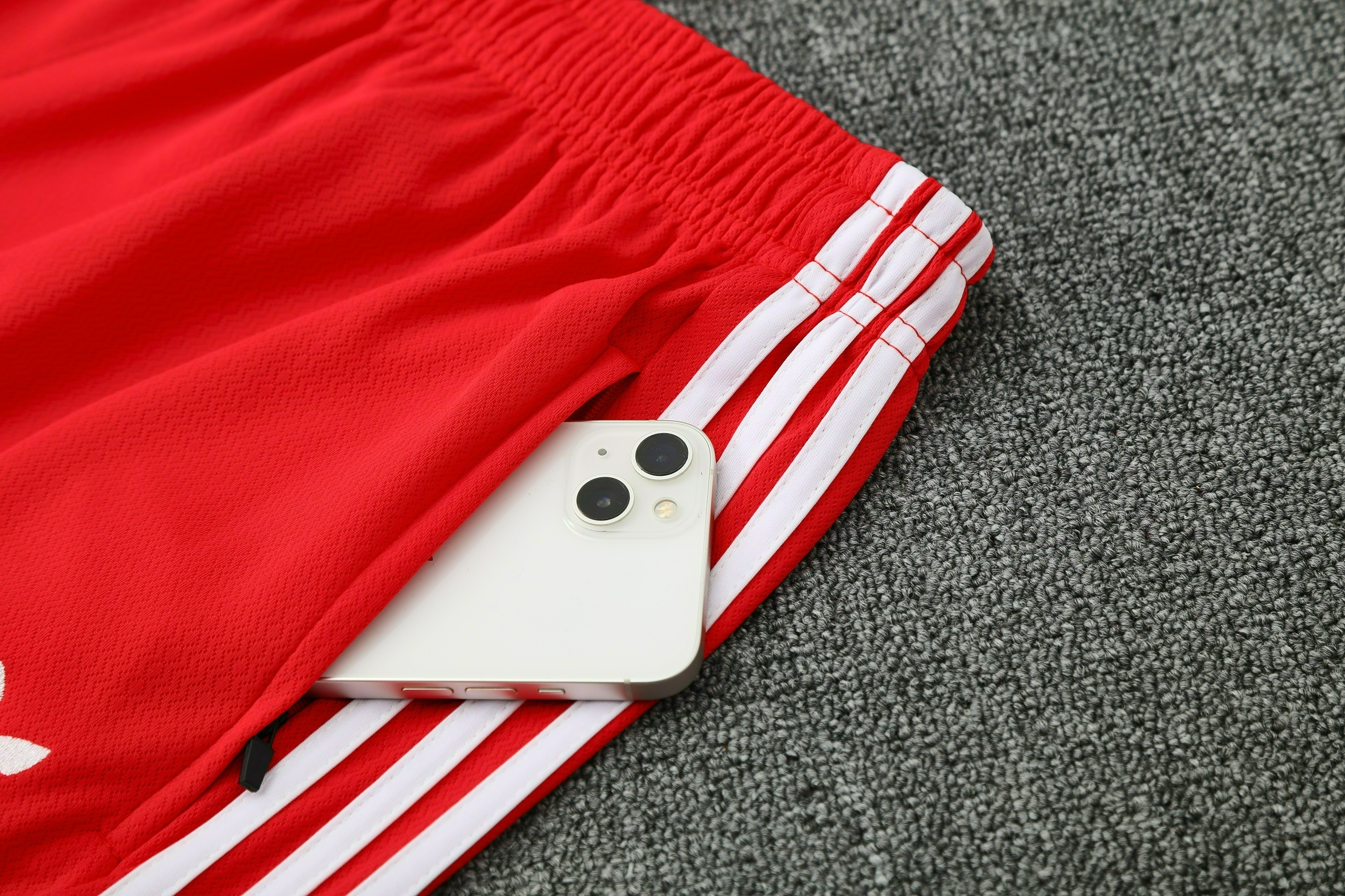Bayern Munich Training Jersey Kit Red 2025/26