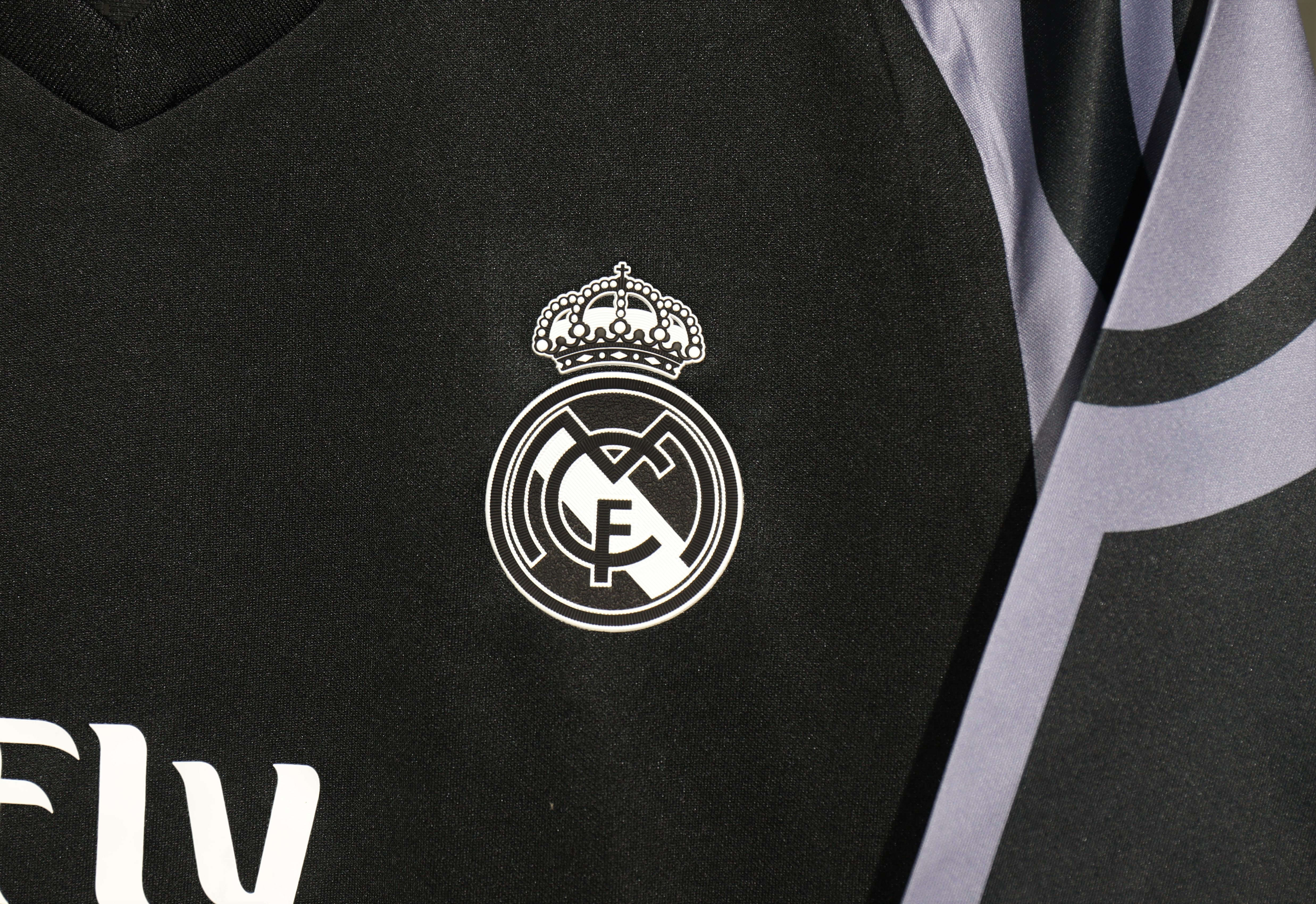 Real Madrid Authentic Retro Jersey Third Away Soccer Shirt 2016/17