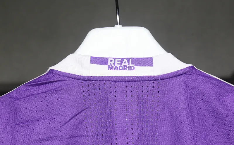 Real Madrid Authentic Retro Jersey Away Long Sleeve Soccer Shirt 2016/17