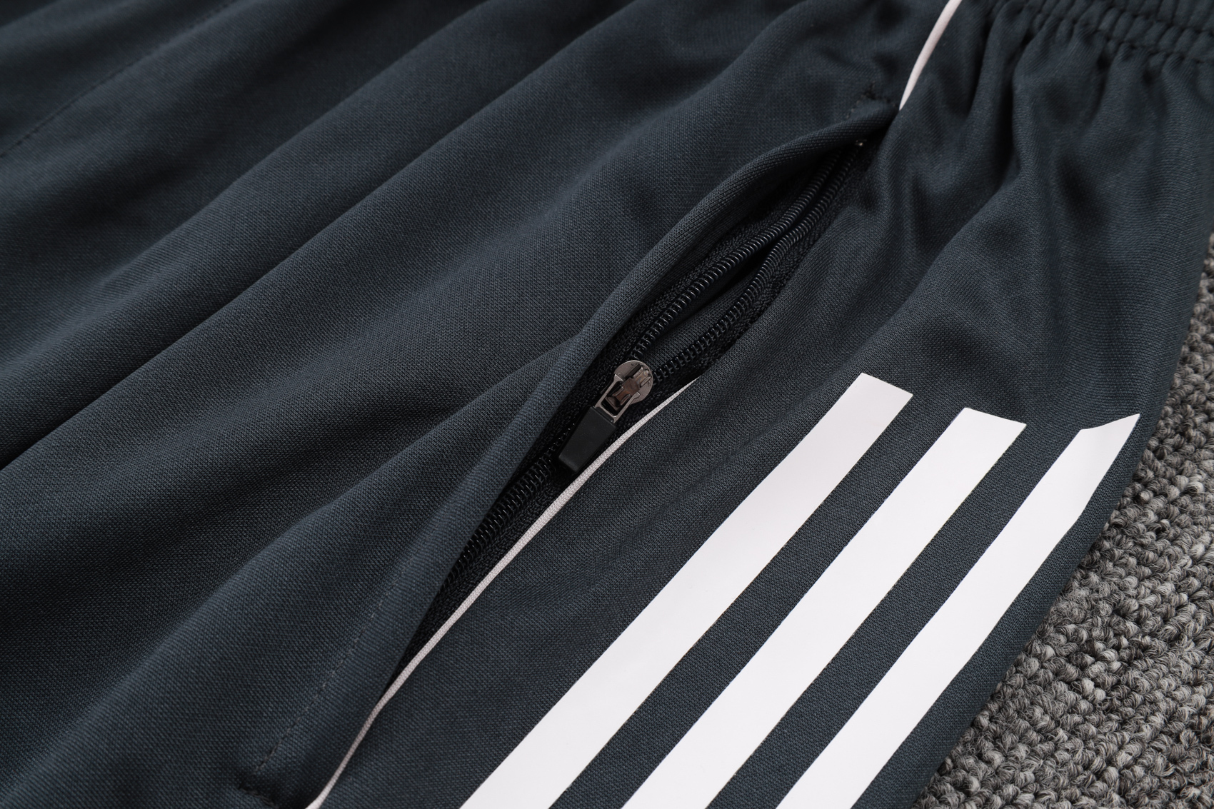 Real Madrid Training Jersey Kit Gray 2025/26