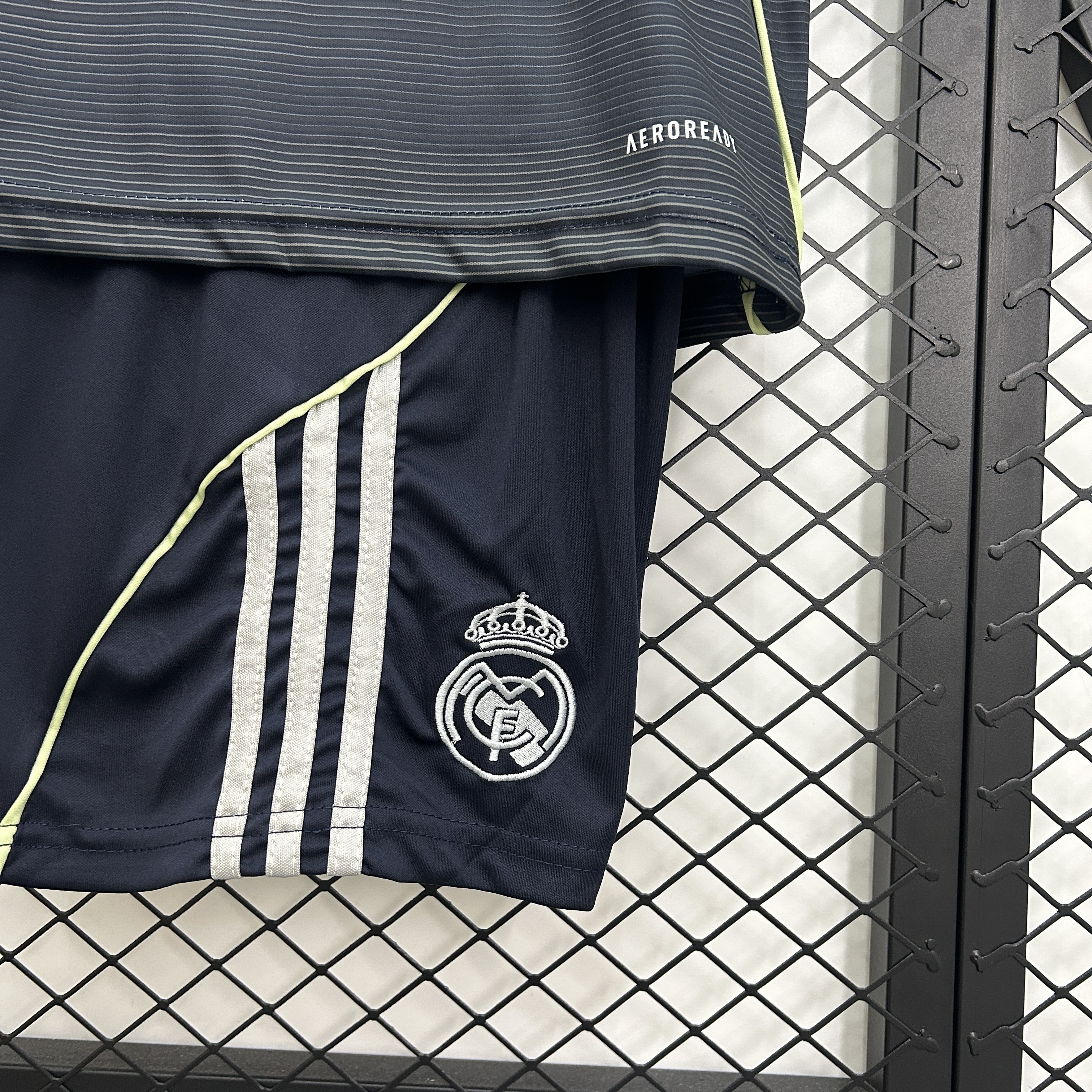 Real Madrid Soccer Jersey Away Kids Kit Jersey+Shorts 2025/26