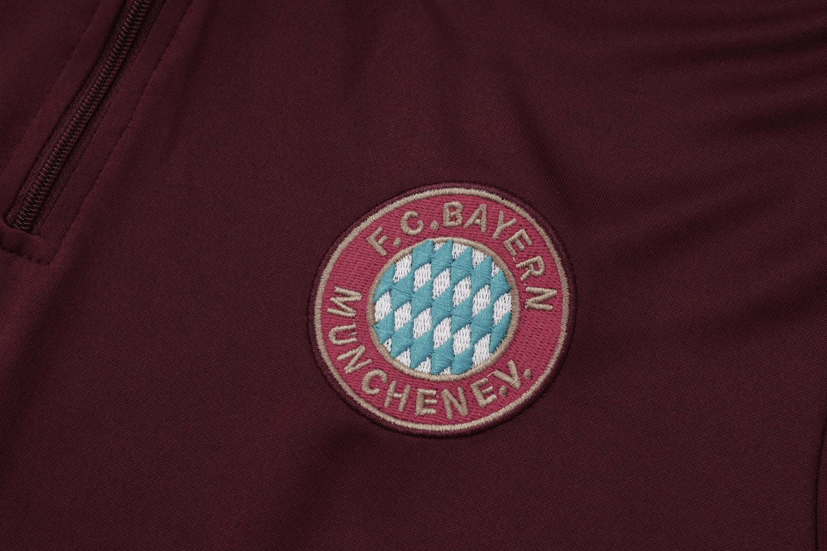 Bayern Munich Training Kit (Sweatshirt+Pants) Red 2025/26