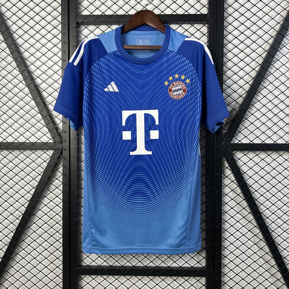 Bayern Munich Soccer Jersey Green Goalkeeper Shirt 2025/26