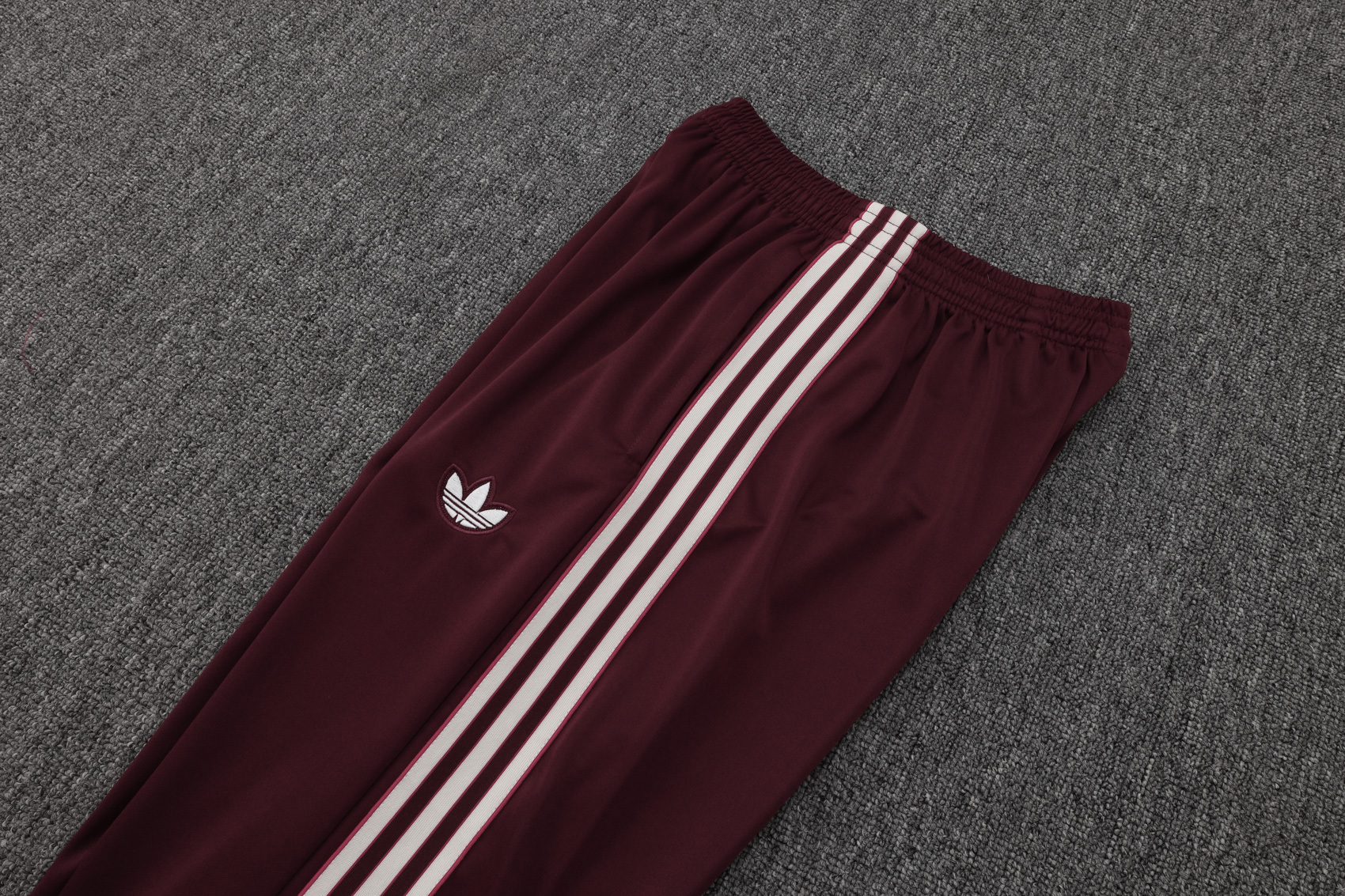 Bayern Munich Training Kit (Sweatshirt+Pants) Red 2025/26
