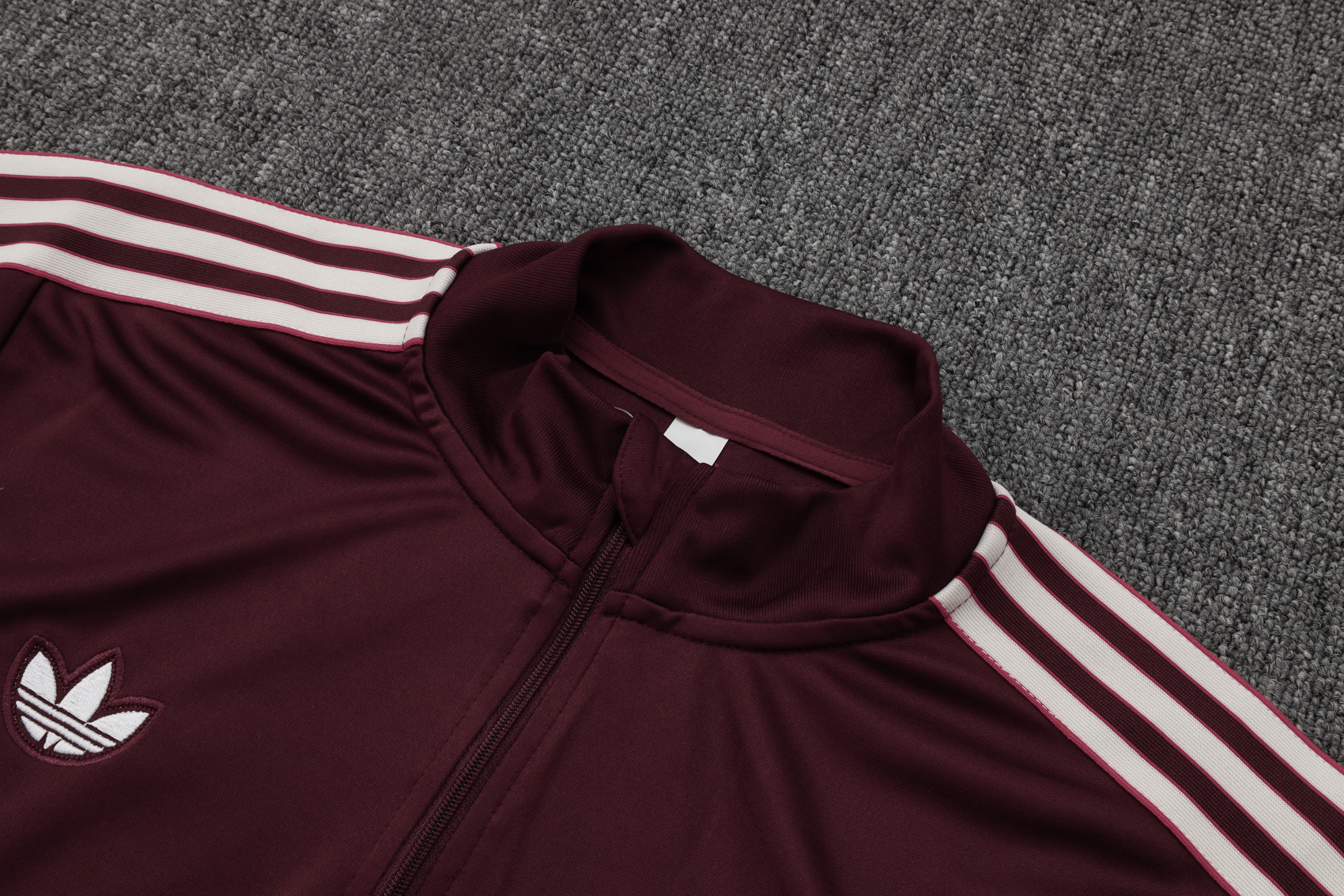 Bayern Munich Training Kit (Sweatshirt+Pants) Red 2025/26