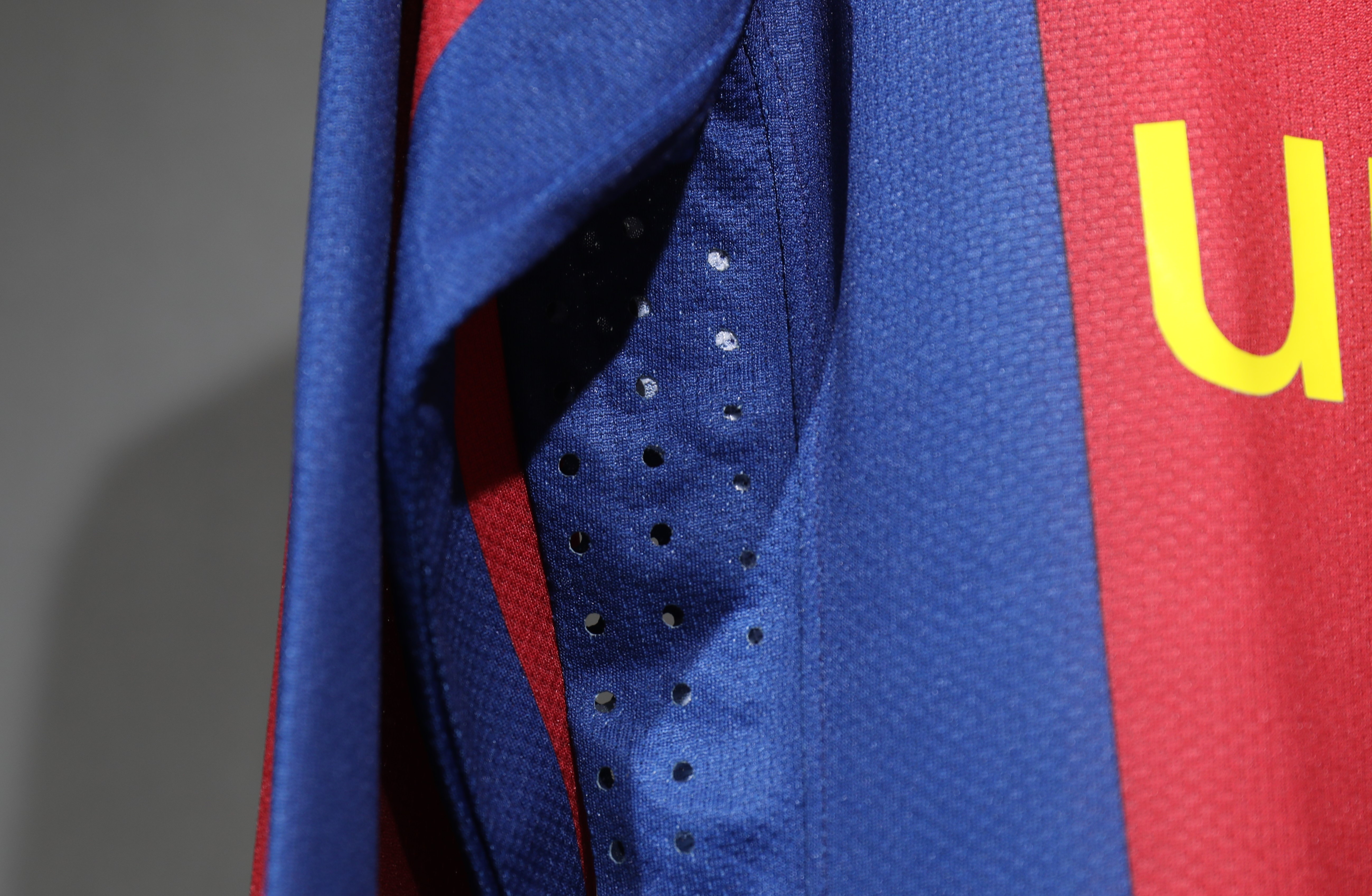 Authentic Barcelona Retro Jersey Home Long Sleeve Soccer Shirt 2010-11