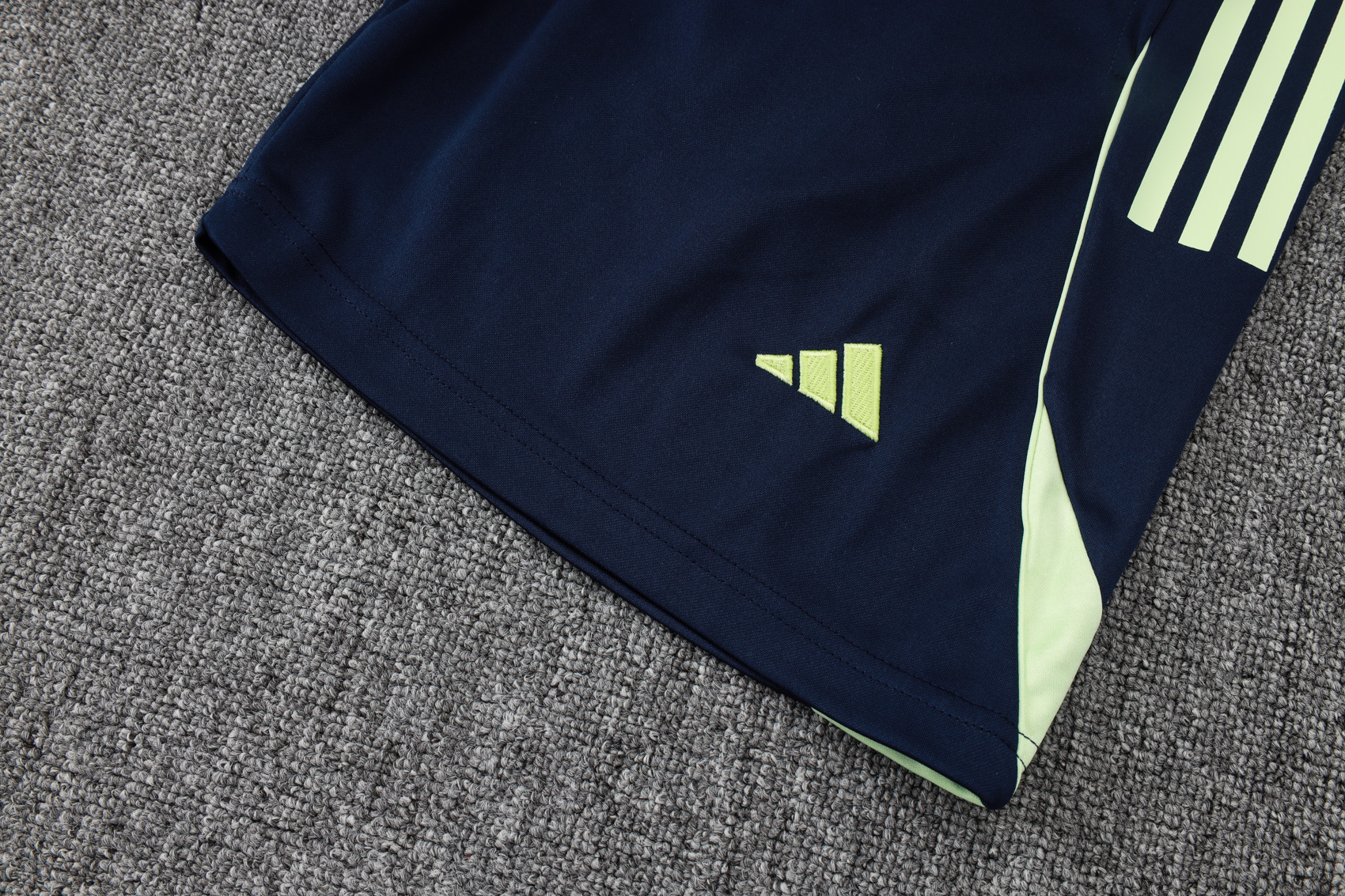Real Madrid Training Jersey Kit Green 2025/26