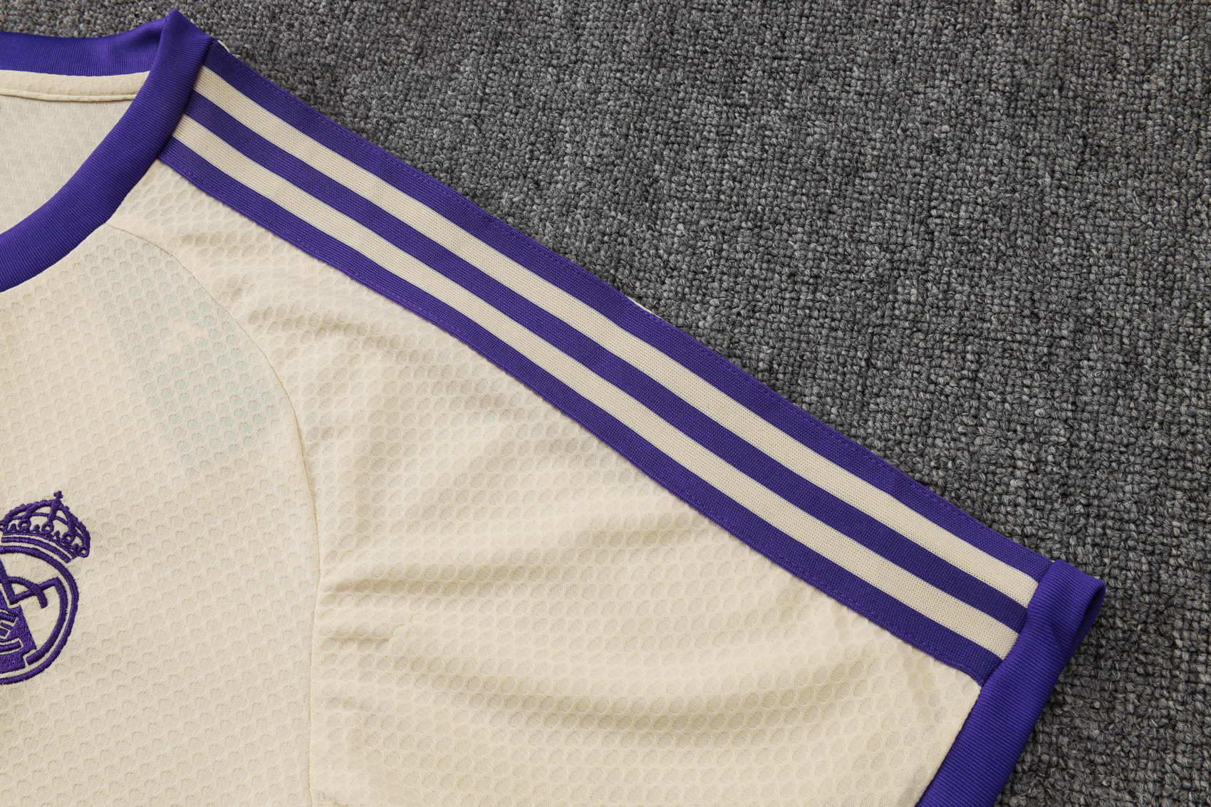 Real Madrid Training Jersey Kit Apricot 2025/26