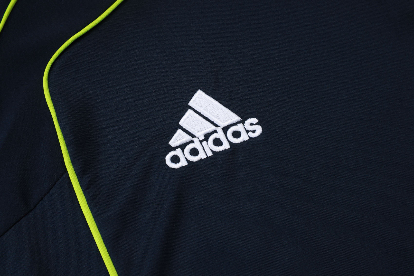 Real Madrid Sleeveless Training Kit 2025/26