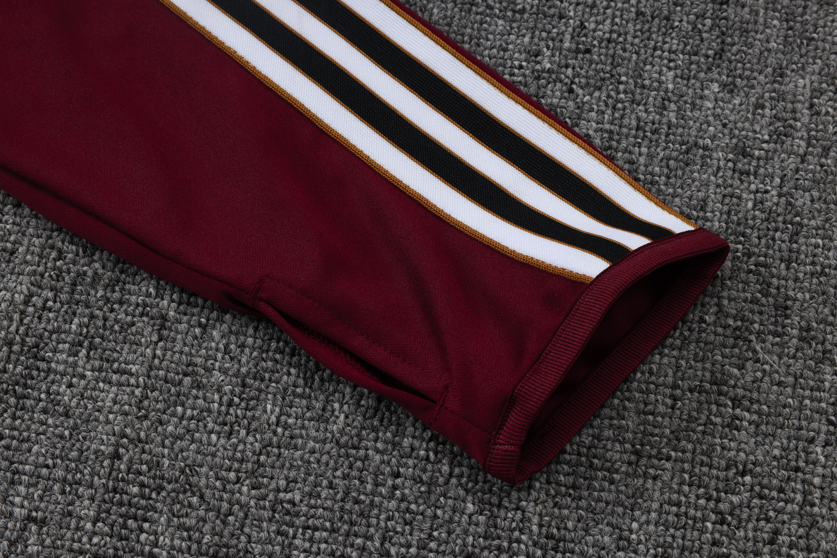 Ajax Training Kit (Sweatshirt+Pants) Deep Red 2025/26