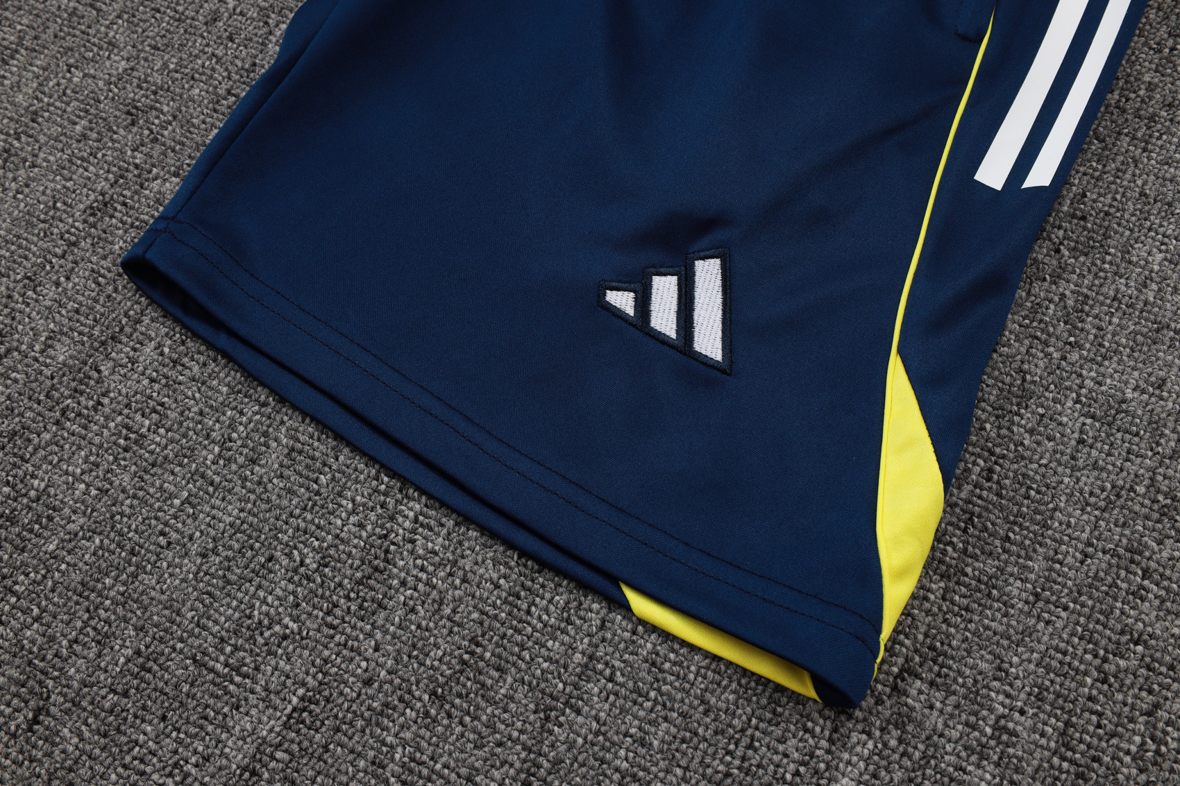 Arsenal Training Jersey Kit Colorful 2025/26