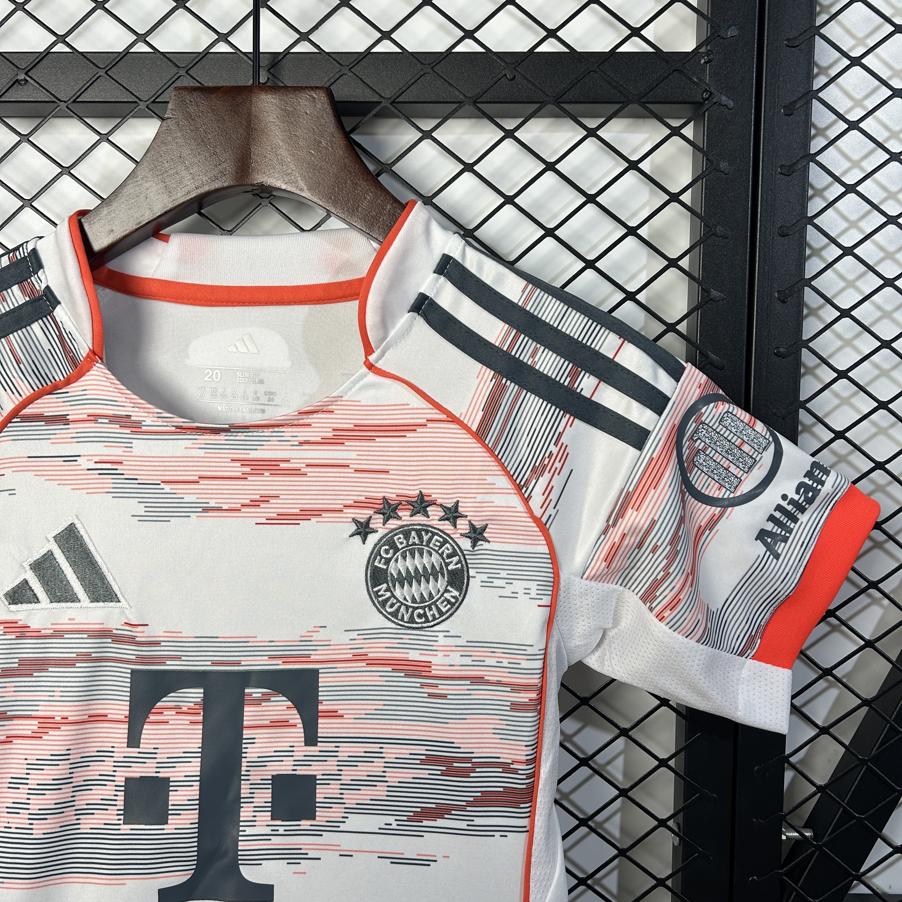 Bayern Munich Away Kids Kit Jerseys+Shorts 2025/26